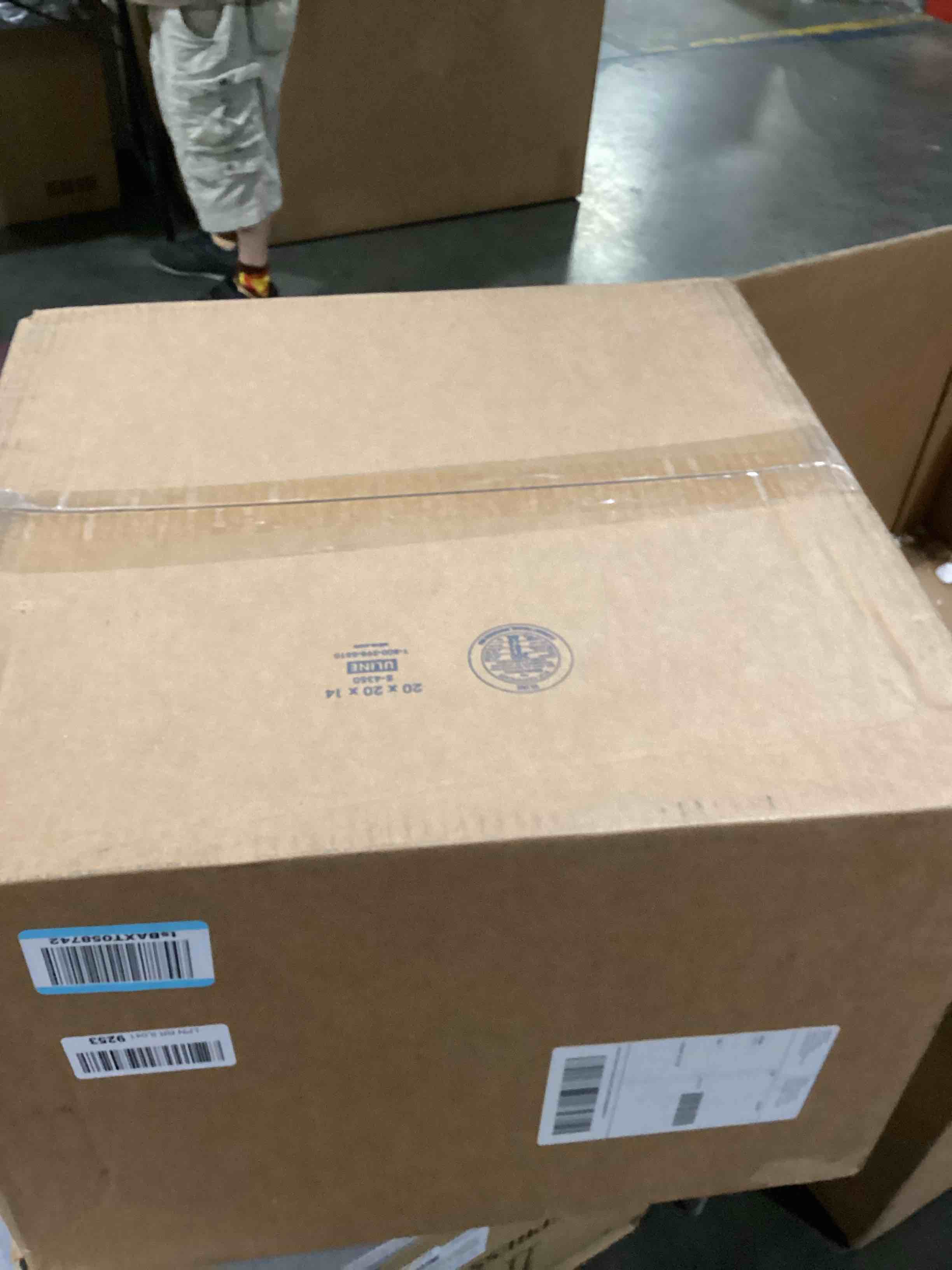 https://s3.amazonaws.com/lotting-images-prod/bidfta/GRN4826032_1719861437138.jpeg