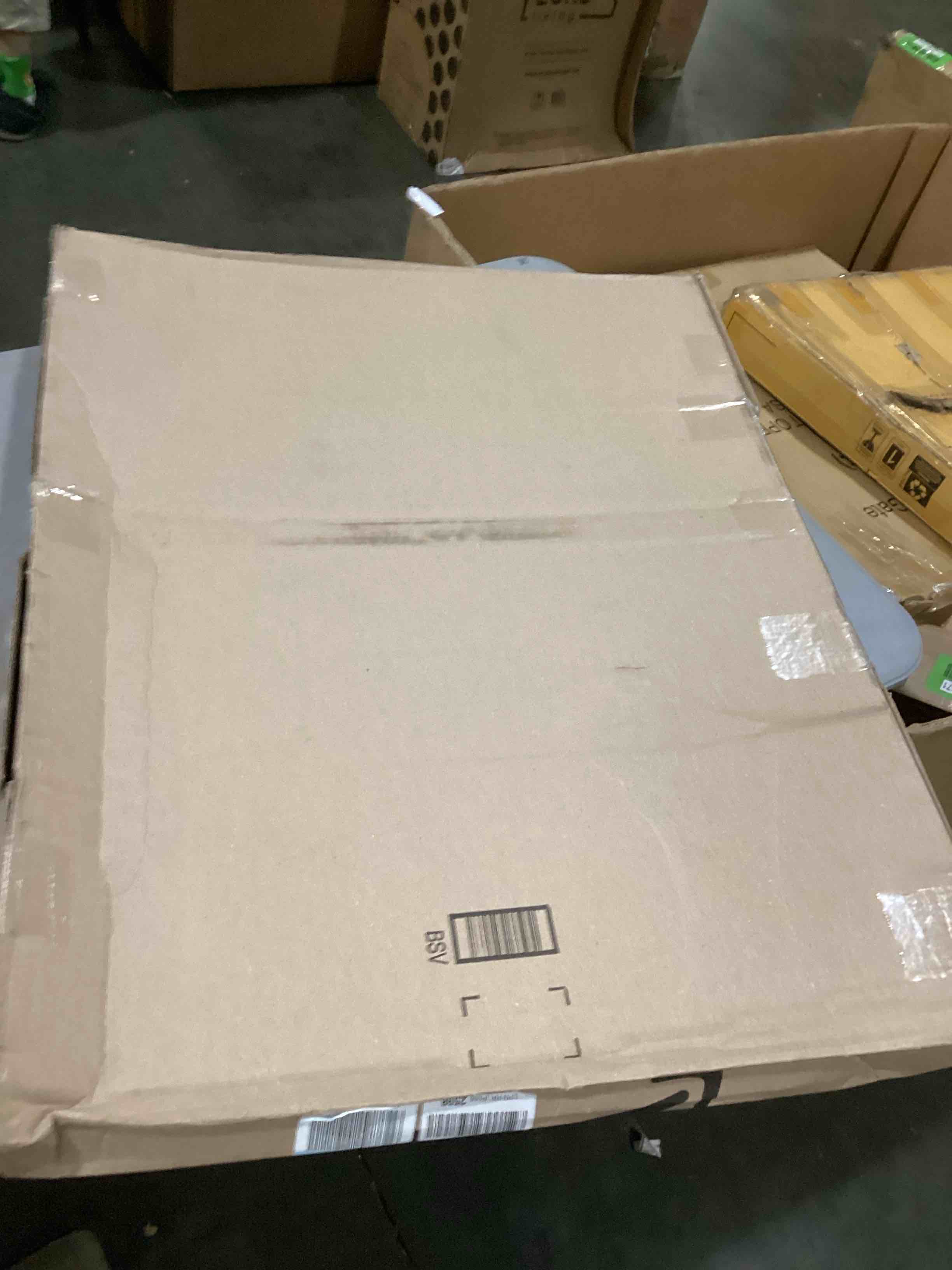 https://s3.amazonaws.com/lotting-images-prod/bidfta/GRN4826192_1720024966017.jpeg