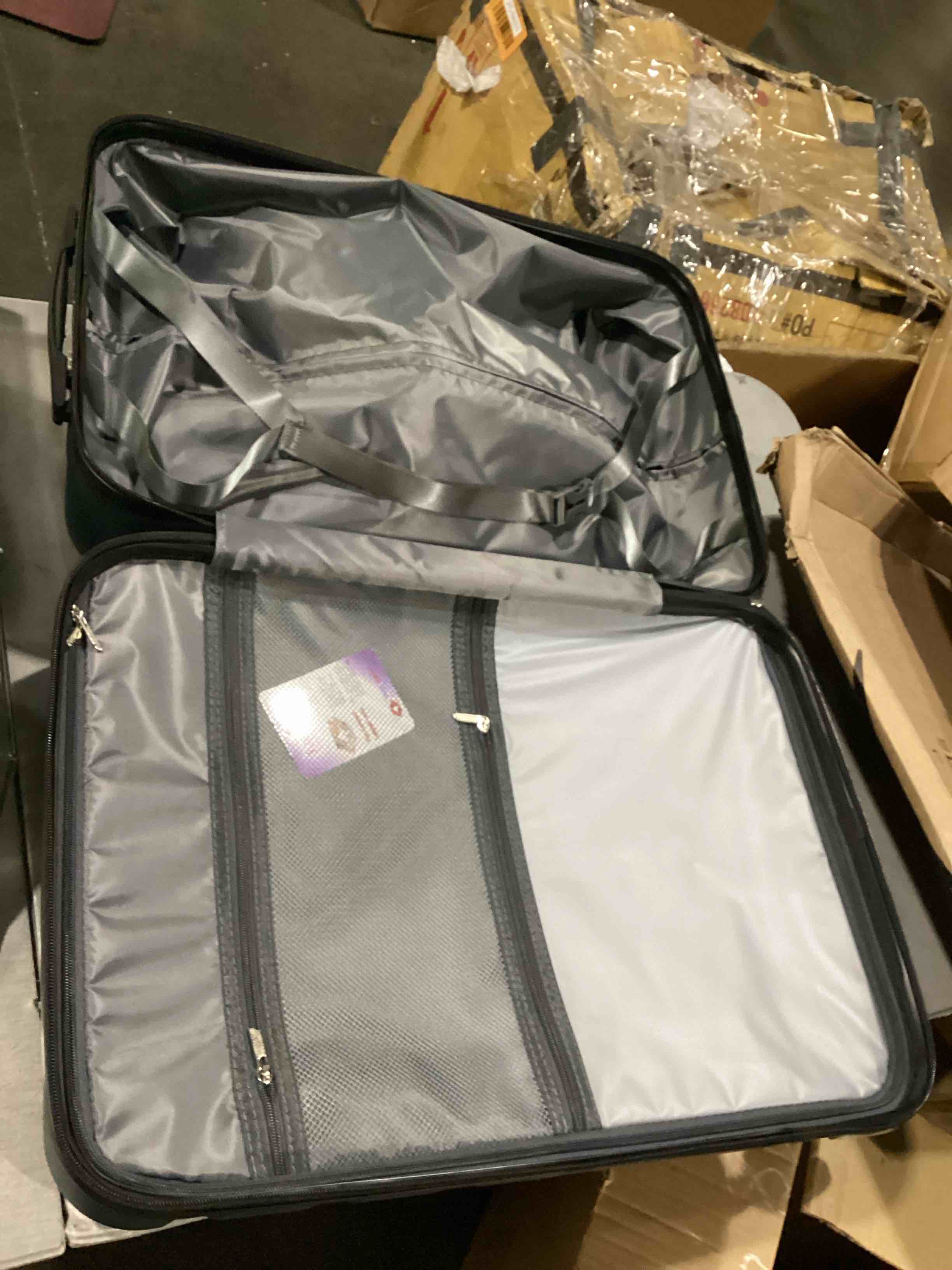 https://s3.amazonaws.com/lotting-images-prod/bidfta/GRN4826394_1721304490983.jpeg
