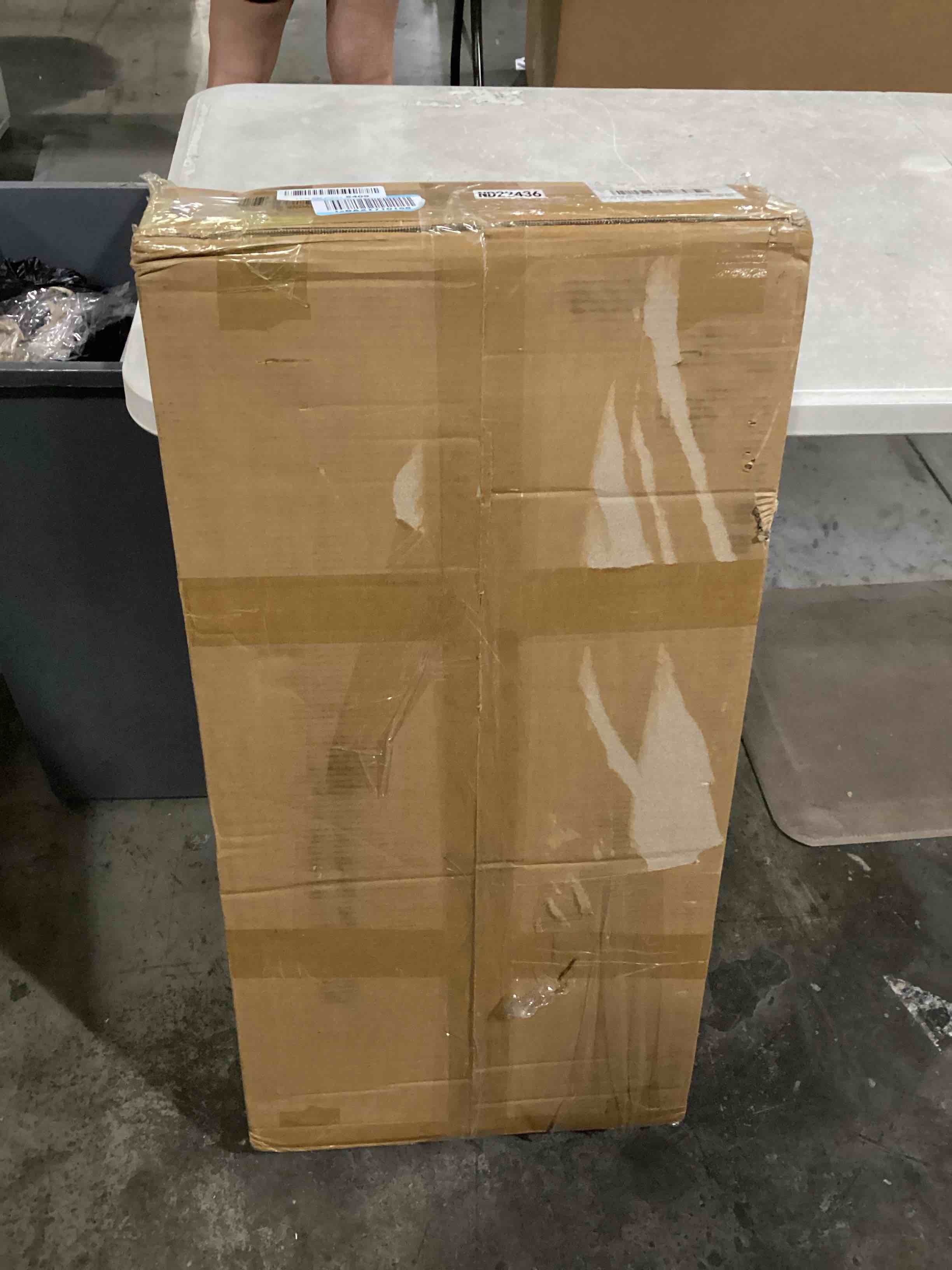 https://s3.amazonaws.com/lotting-images-prod/bidfta/GRN4827967_1720617184368.jpeg