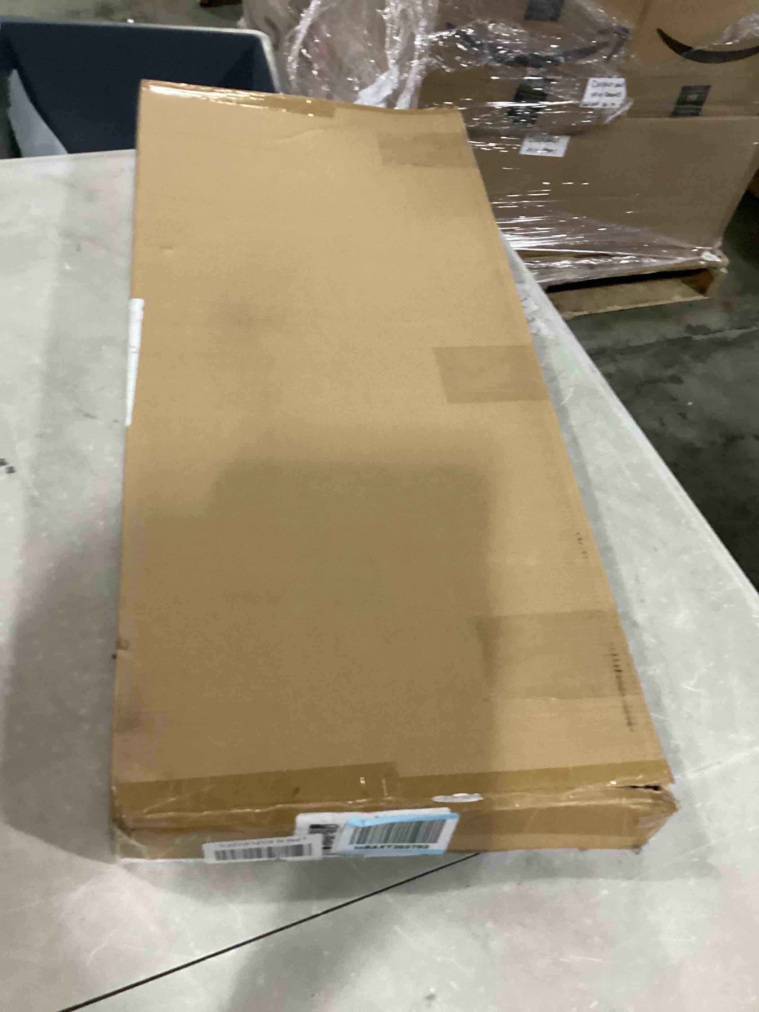 https://s3.amazonaws.com/lotting-images-prod/bidfta/GRN4828486_1722605925602.jpeg