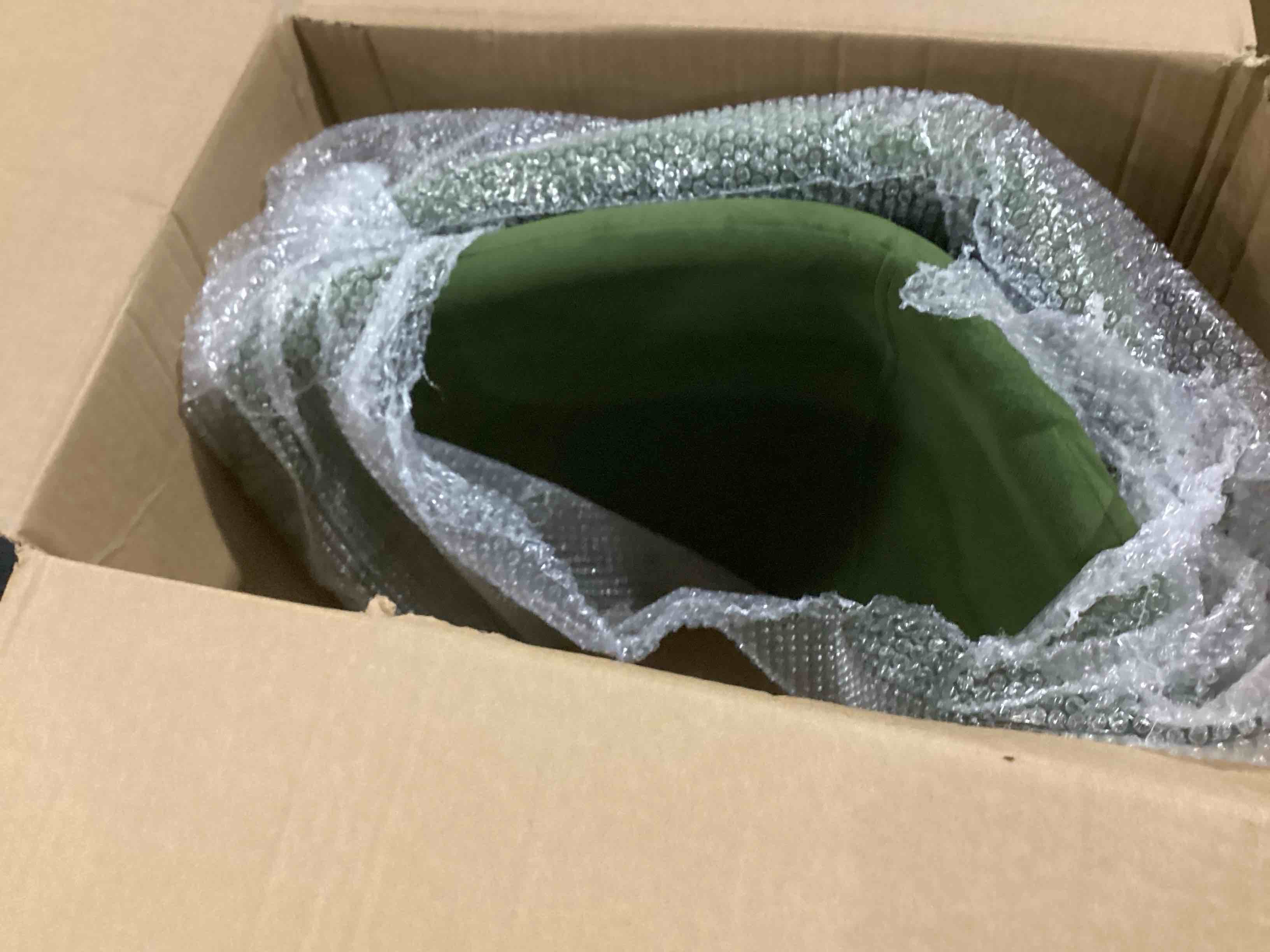 https://s3.amazonaws.com/lotting-images-prod/bidfta/GRN4828641_1722965853510.jpeg