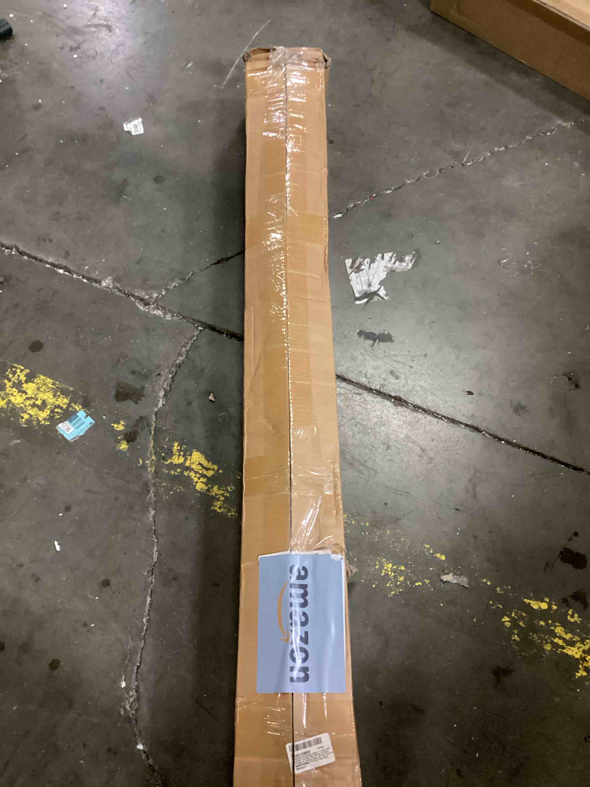 https://s3.amazonaws.com/lotting-images-prod/bidfta/GRN4830614_1722597916975.jpeg