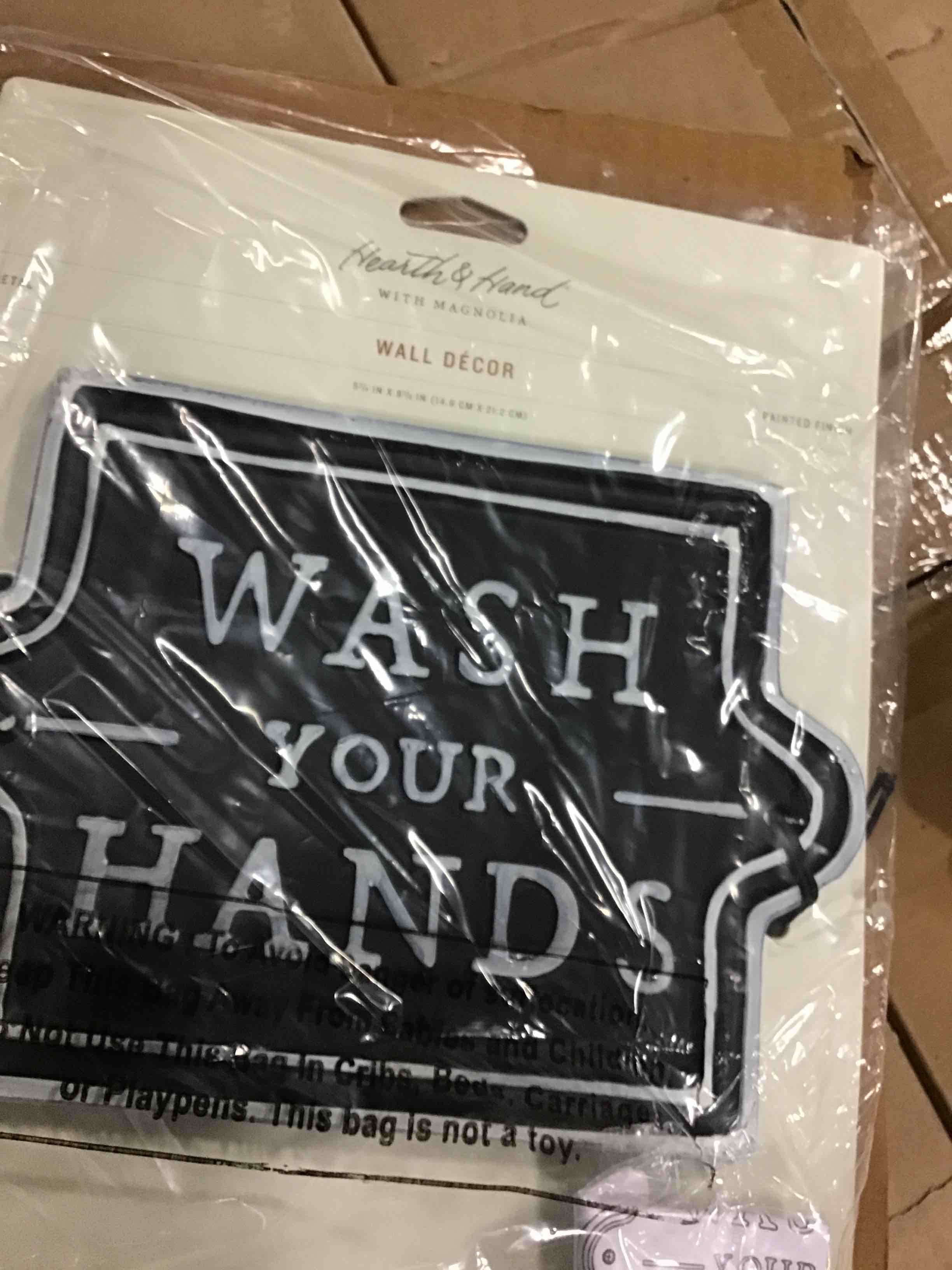 https://s3.amazonaws.com/lotting-images-prod/bidfta/GRN4835272_1688579340442.jpeg