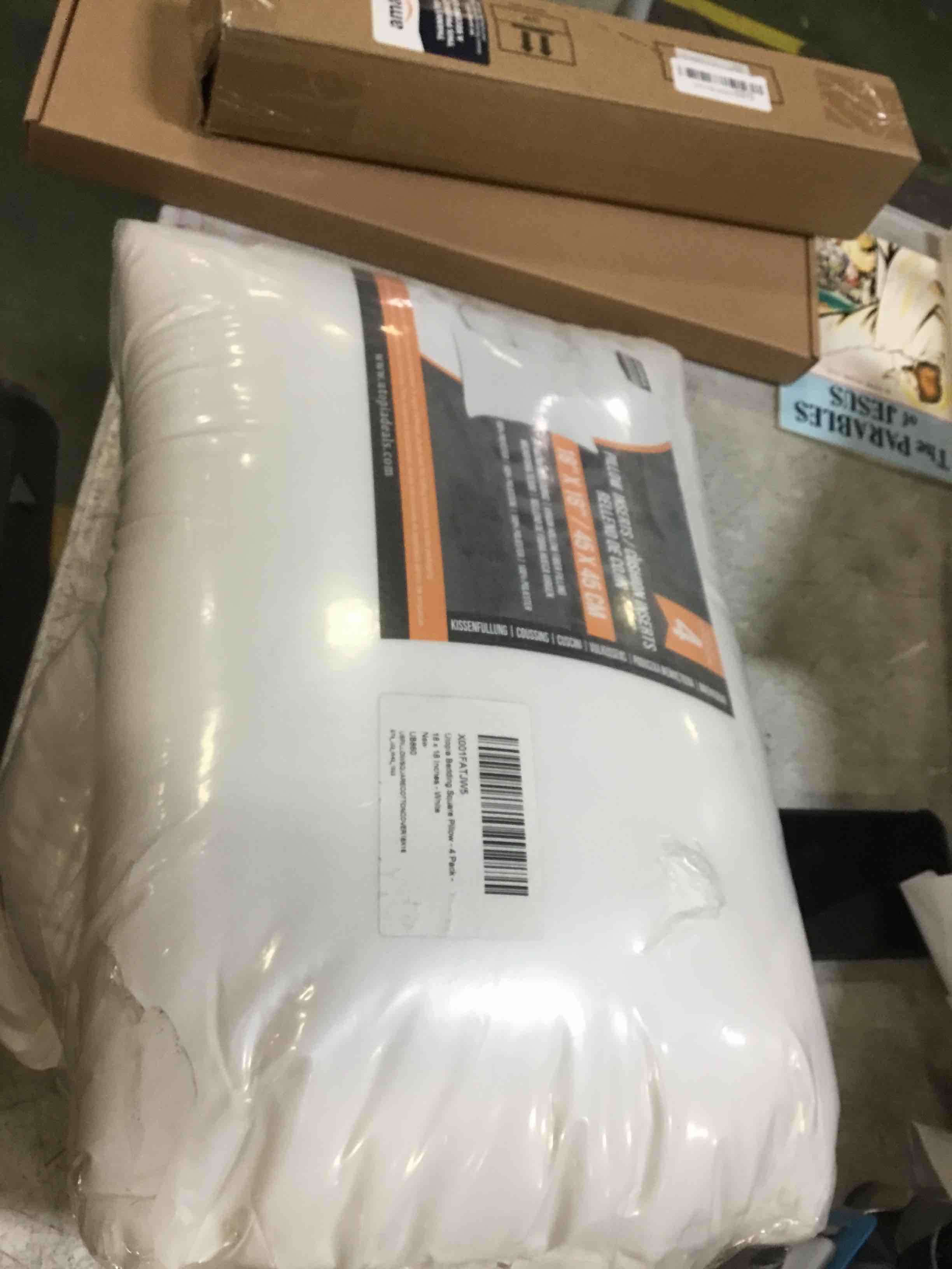 pack of 4 pillow 18x18 inserts 