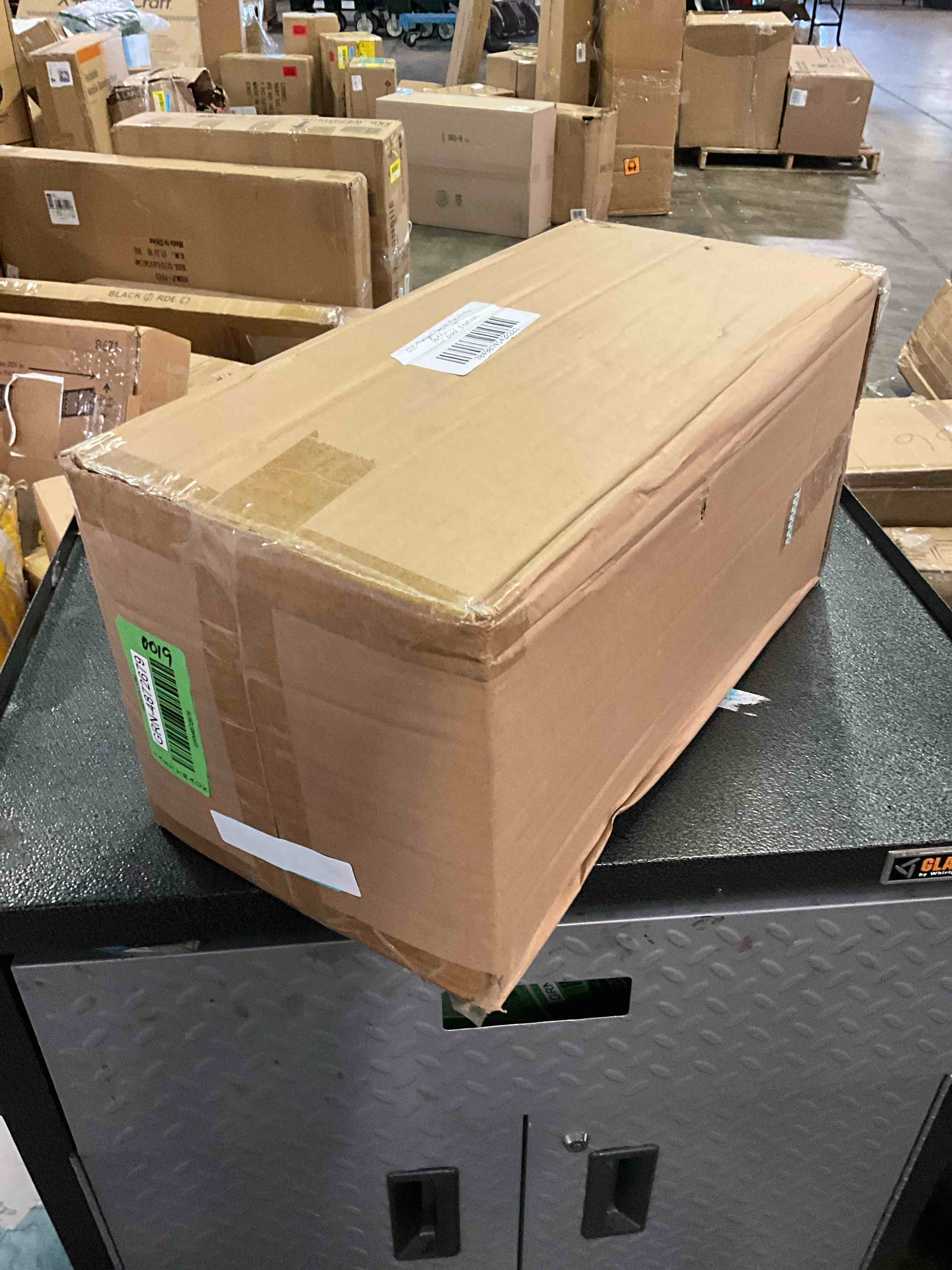 https://s3.amazonaws.com/lotting-images-prod/bidfta/GRN4872679_1703689454254.jpeg