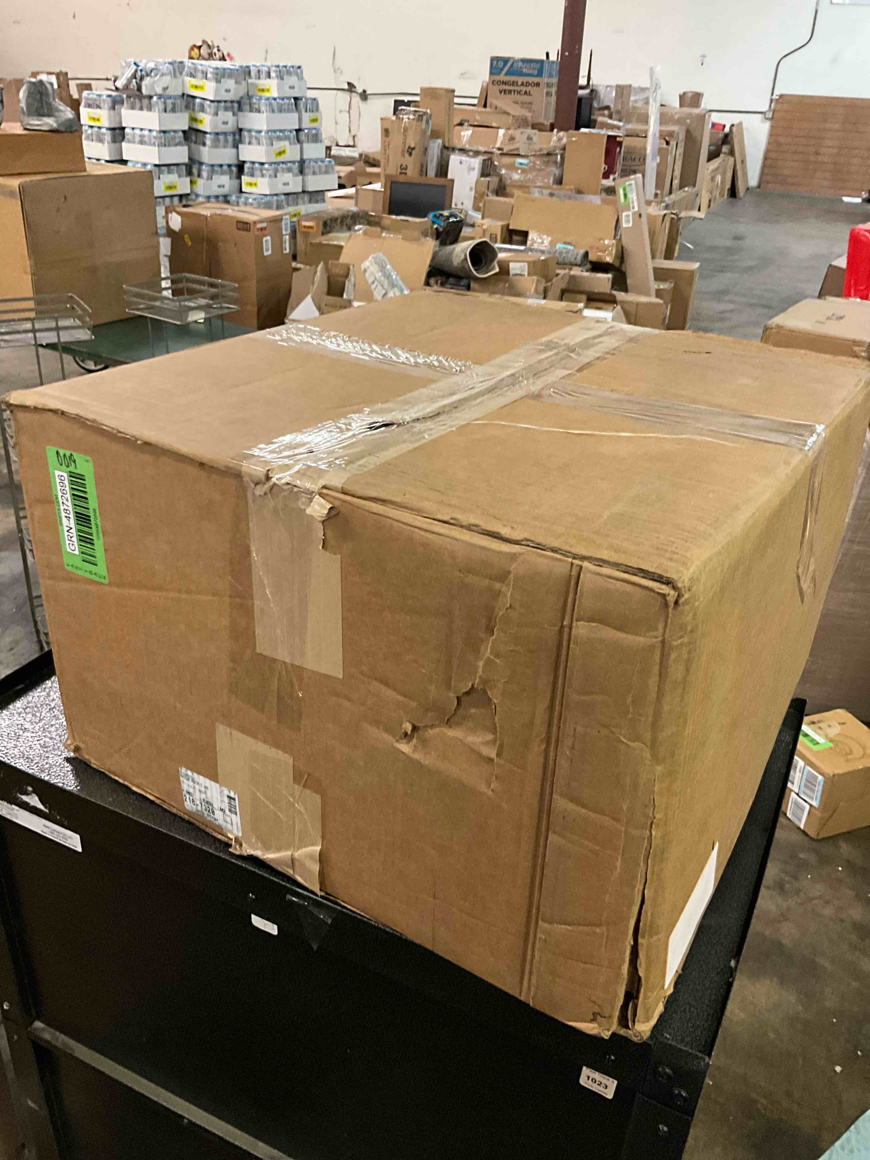 https://s3.amazonaws.com/lotting-images-prod/bidfta/GRN4872696_1703691940388.jpeg