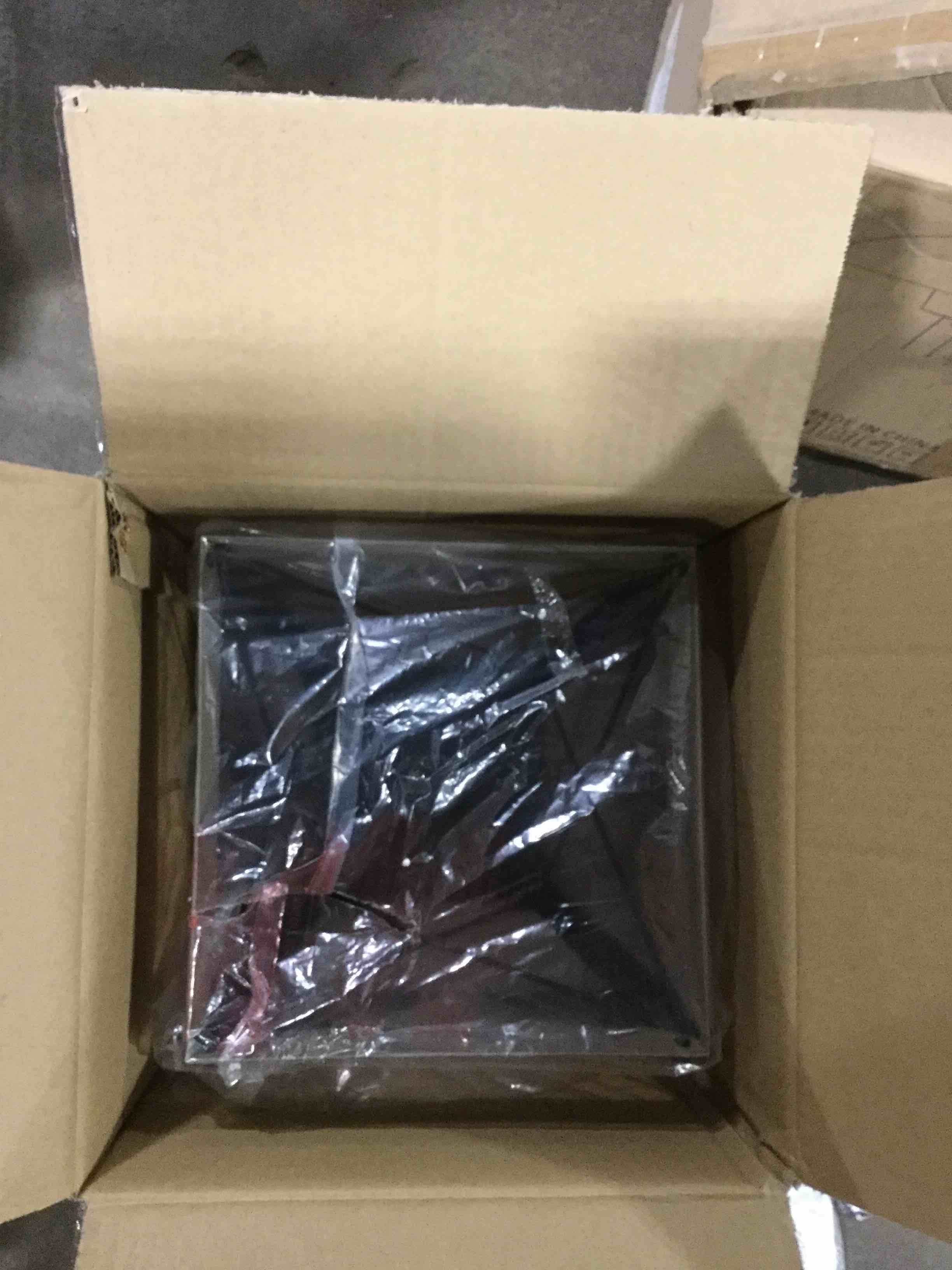 https://s3.amazonaws.com/lotting-images-prod/bidfta/GRN4895405_1684242676366.jpeg