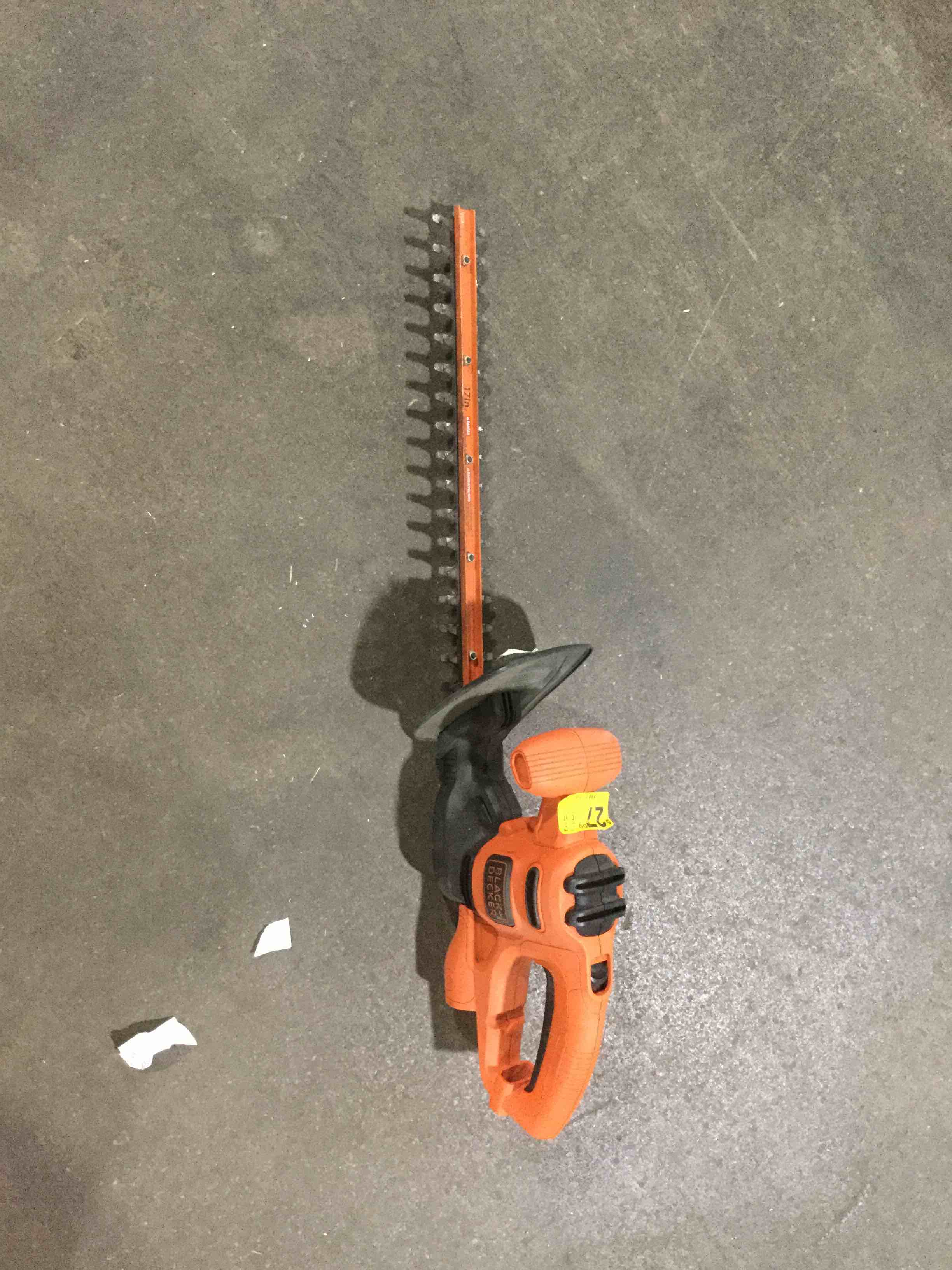 https://s3.amazonaws.com/lotting-images-prod/bidfta/GRN4895423_1684244757894.jpeg