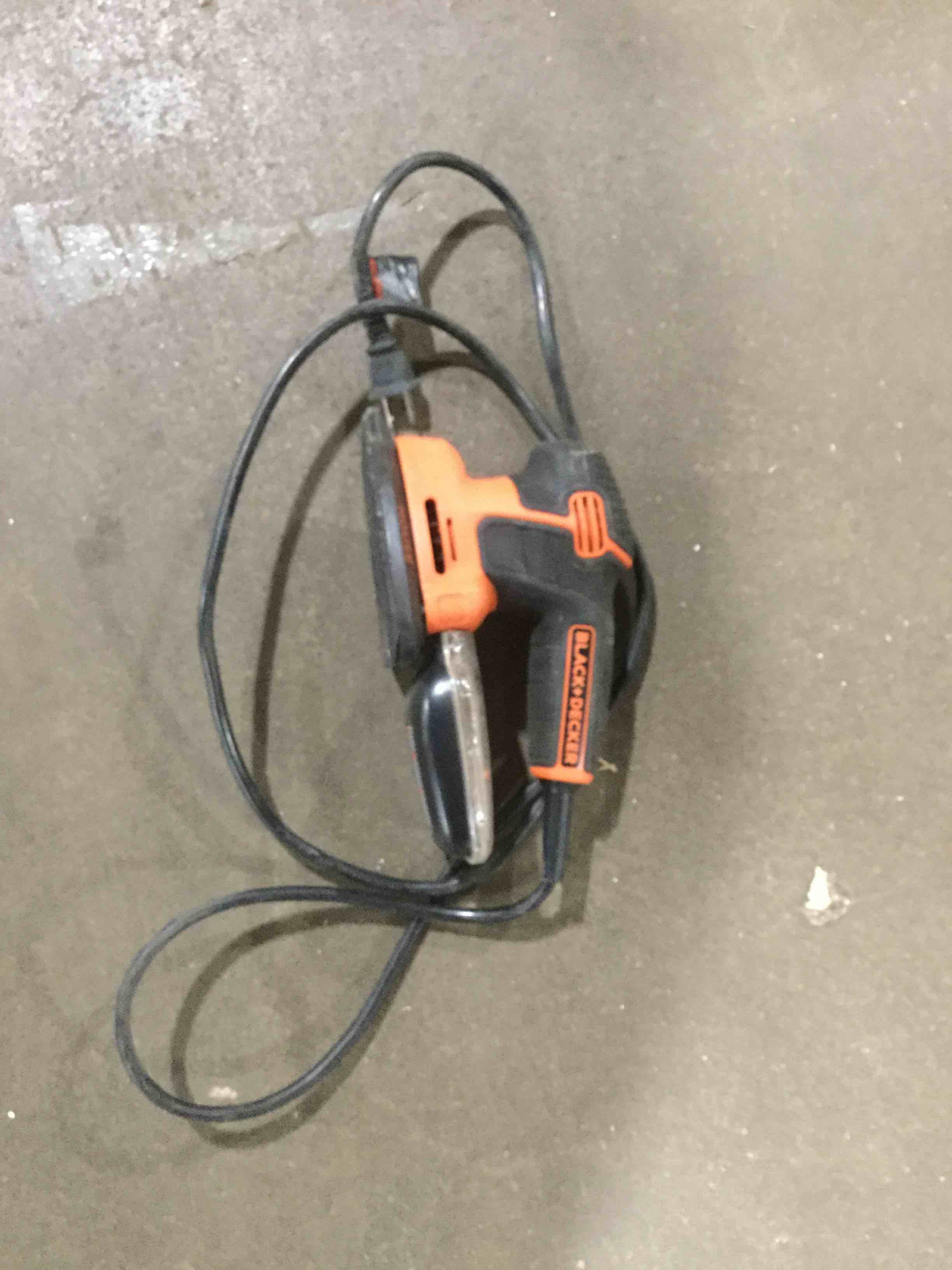 https://s3.amazonaws.com/lotting-images-prod/bidfta/GRN4895424_1684244883132.jpeg