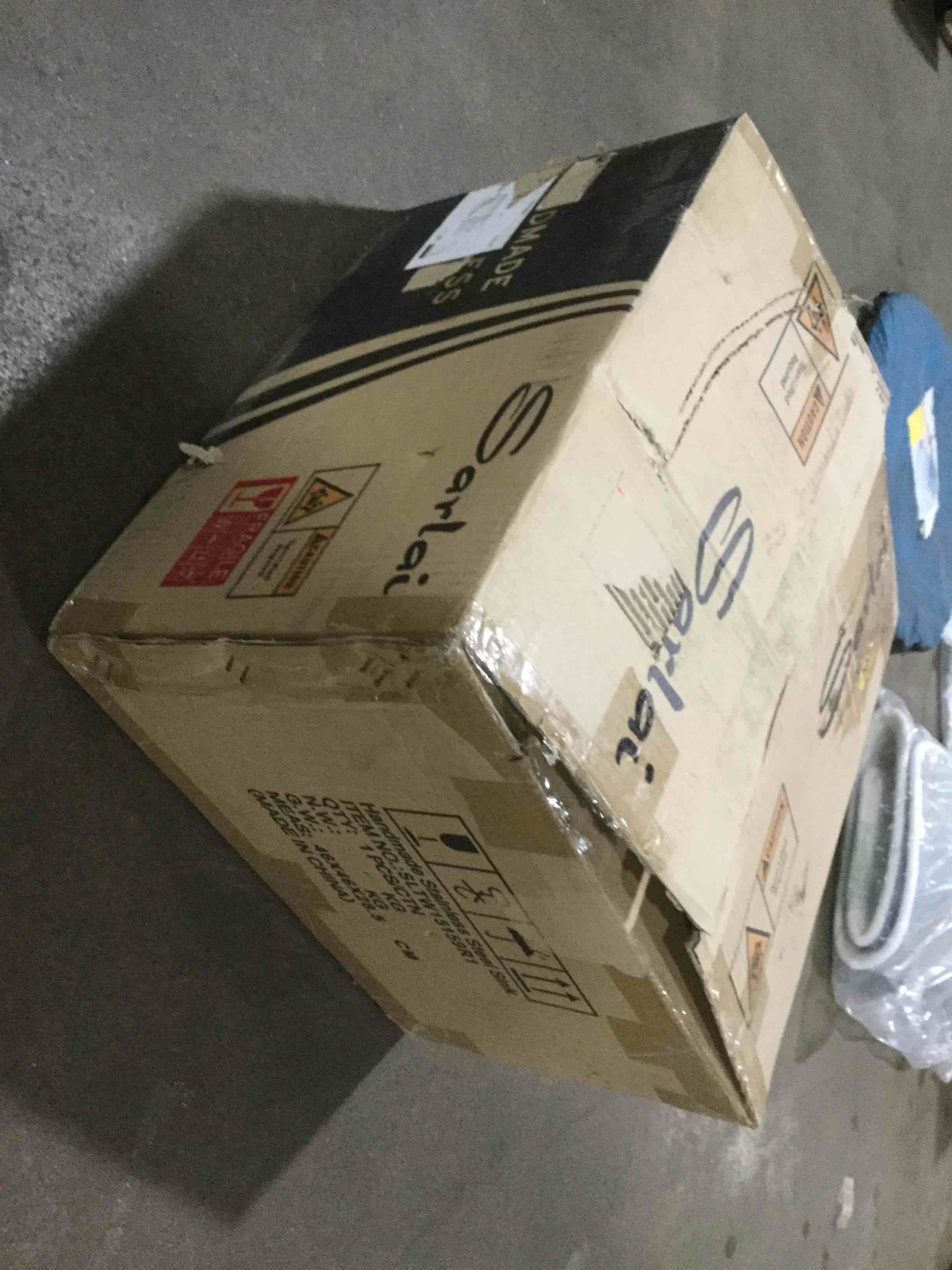 https://s3.amazonaws.com/lotting-images-prod/bidfta/GRN4895445_1684257046836.jpeg
