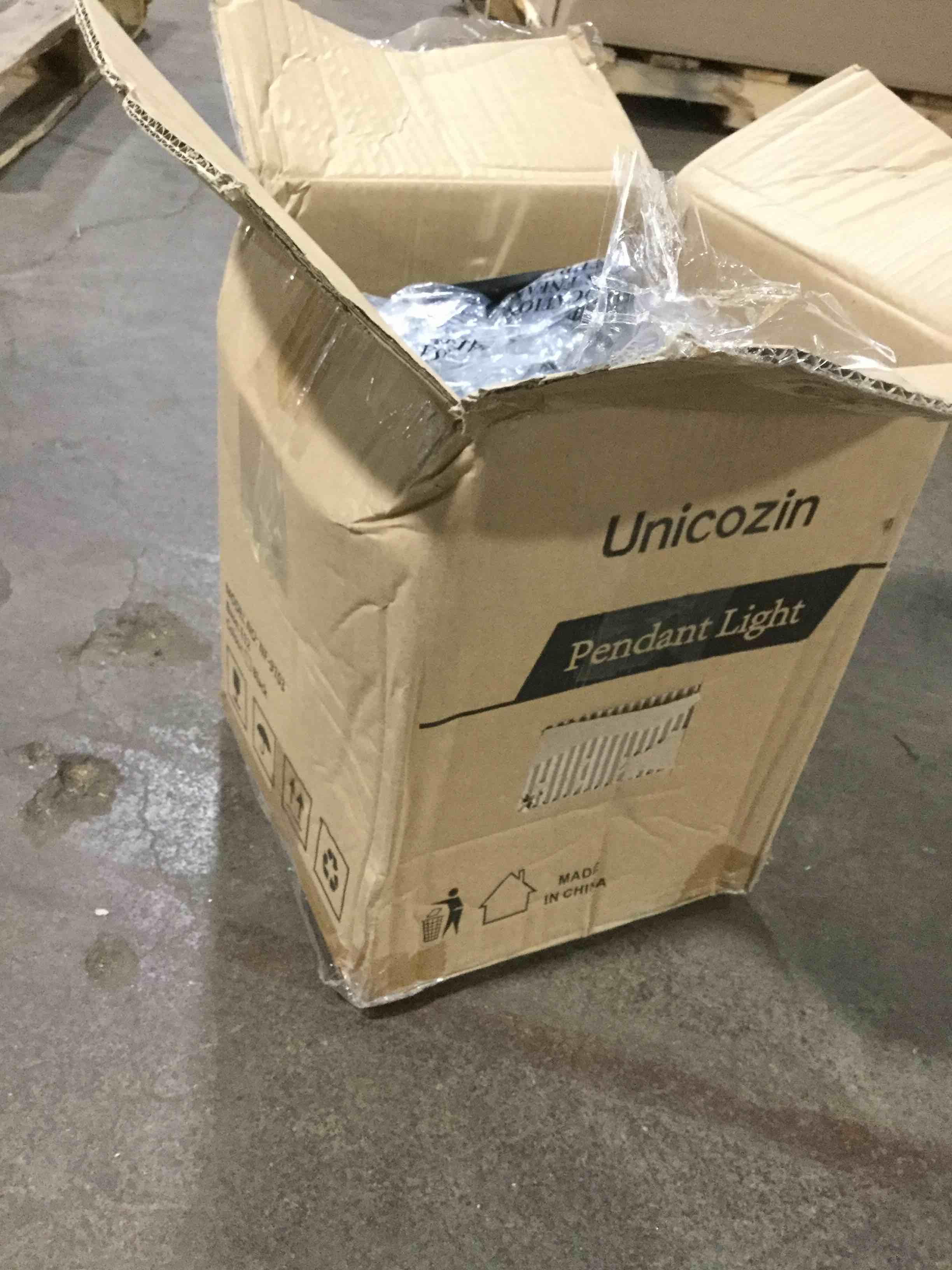 https://s3.amazonaws.com/lotting-images-prod/bidfta/GRN4895468_1684267228776.jpeg