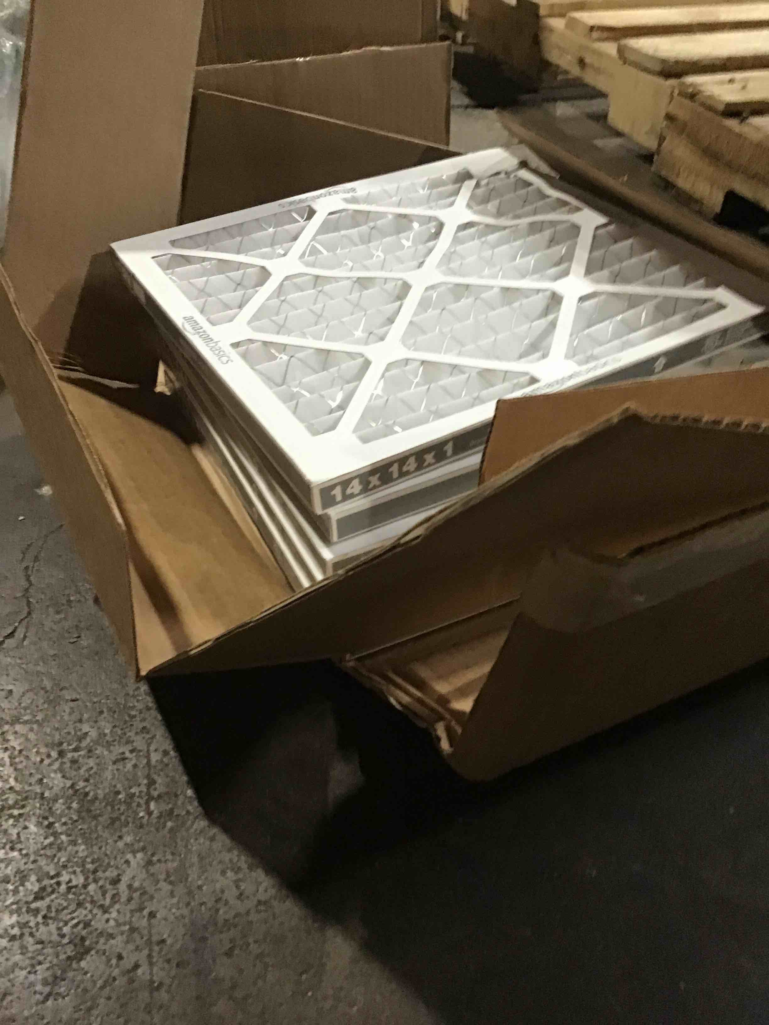 https://s3.amazonaws.com/lotting-images-prod/bidfta/GRN4896098_1684520675695.jpeg