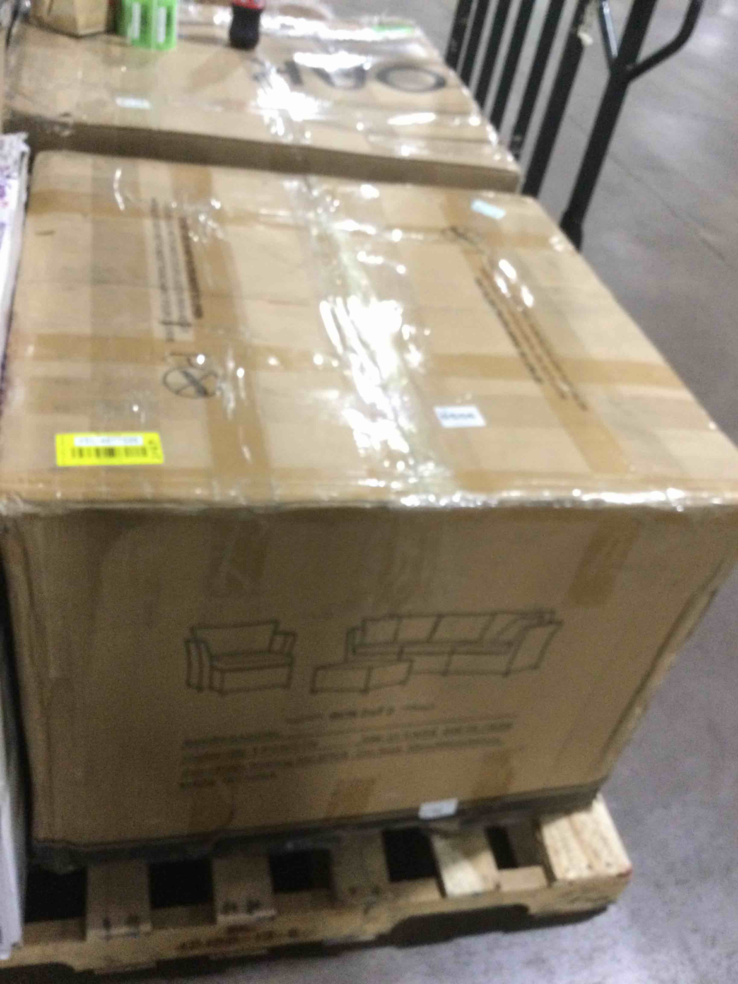 https://s3.amazonaws.com/lotting-images-prod/bidfta/GRN4899995_1687444098816.jpeg
