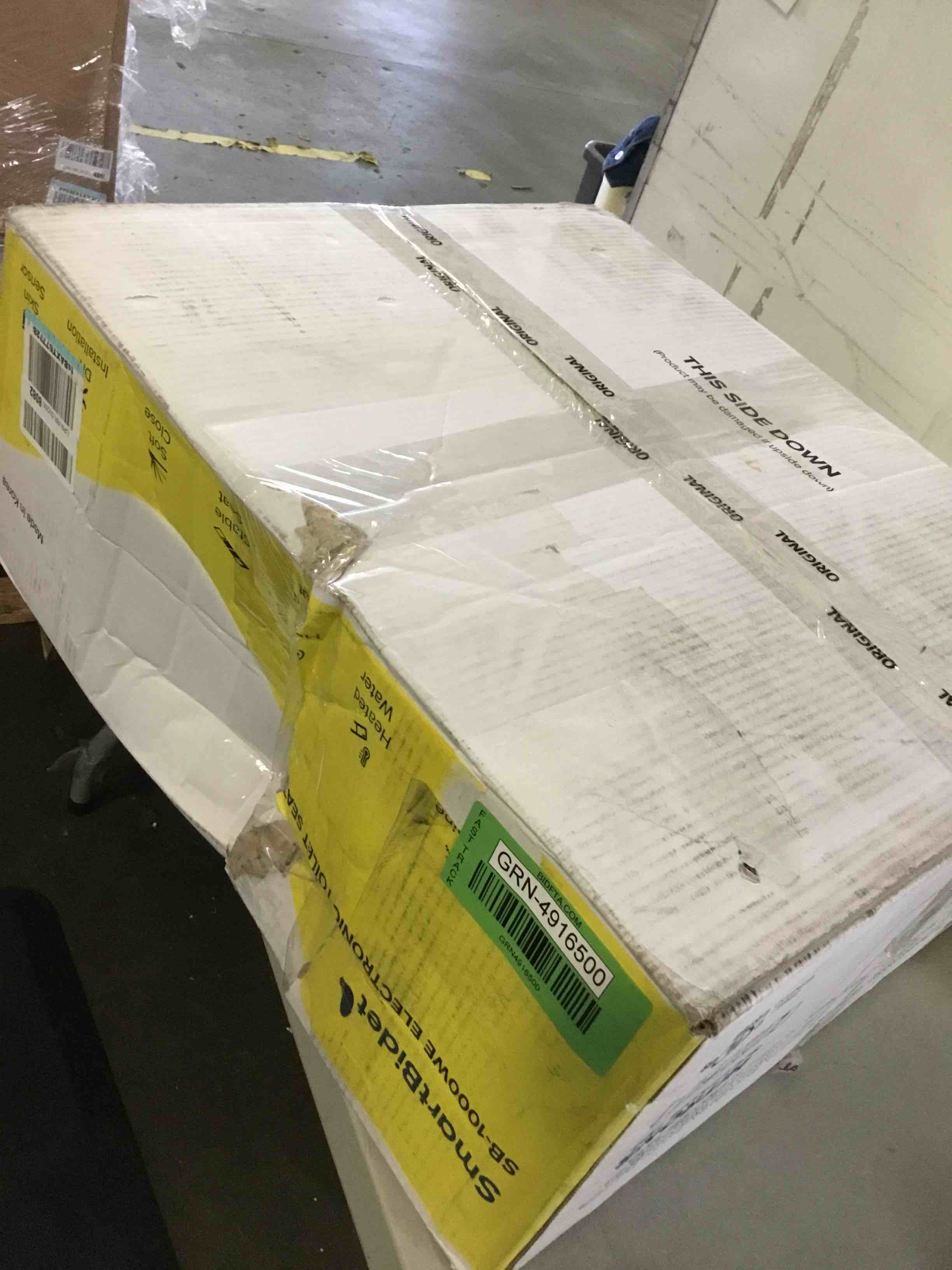https://s3.amazonaws.com/lotting-images-prod/bidfta/GRN4916500_1695146907095.jpeg