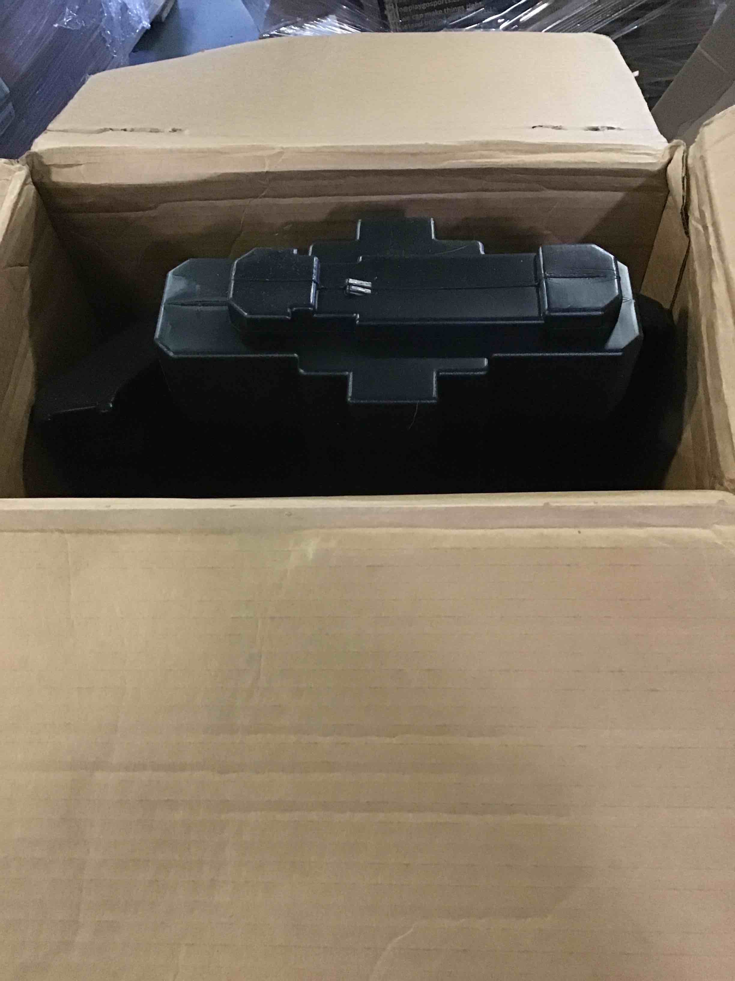 https://s3.amazonaws.com/lotting-images-prod/bidfta/GRN4916603_1695220334877.jpeg