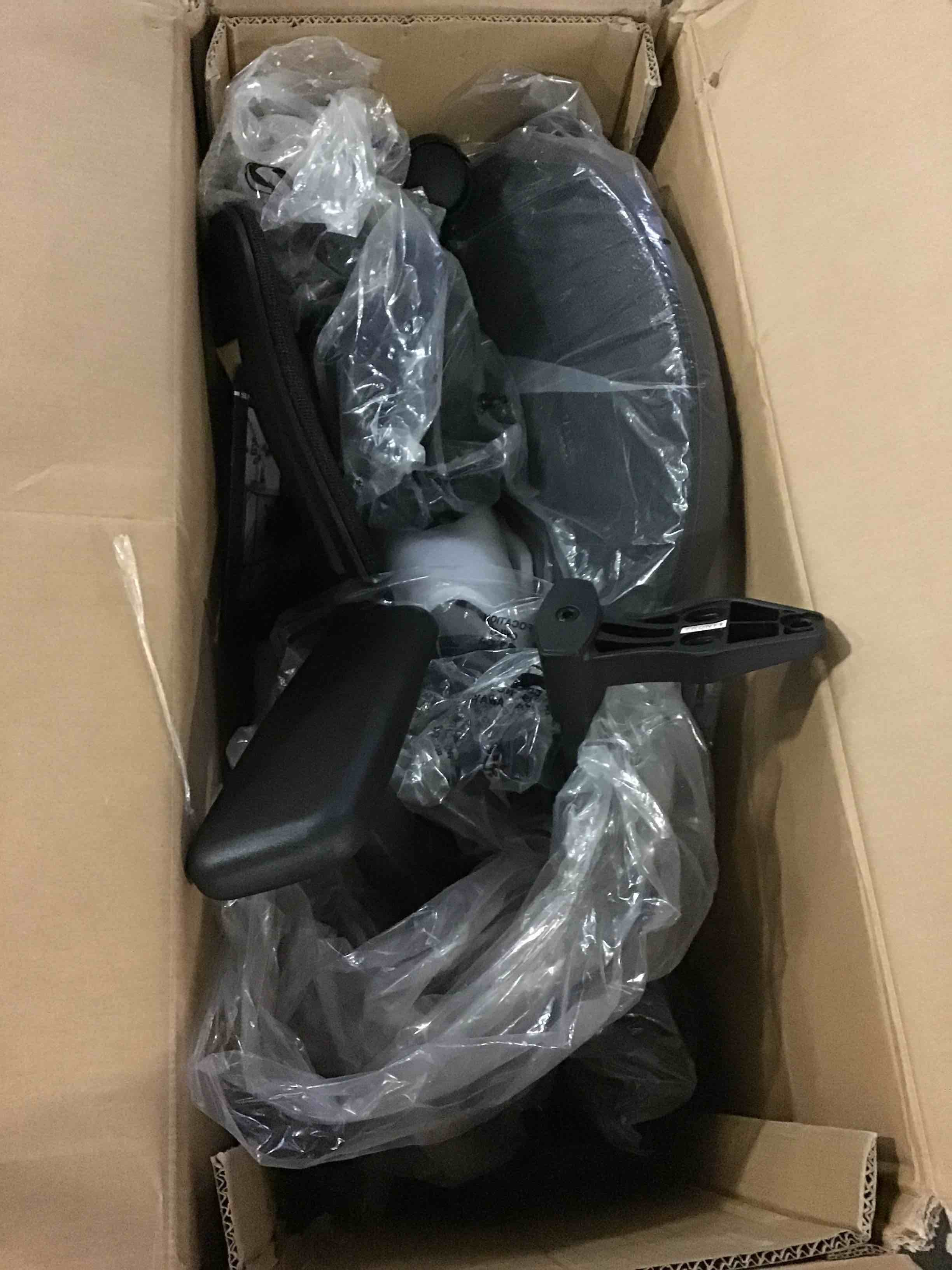 https://s3.amazonaws.com/lotting-images-prod/bidfta/GRN4917280_1695838593329.jpeg