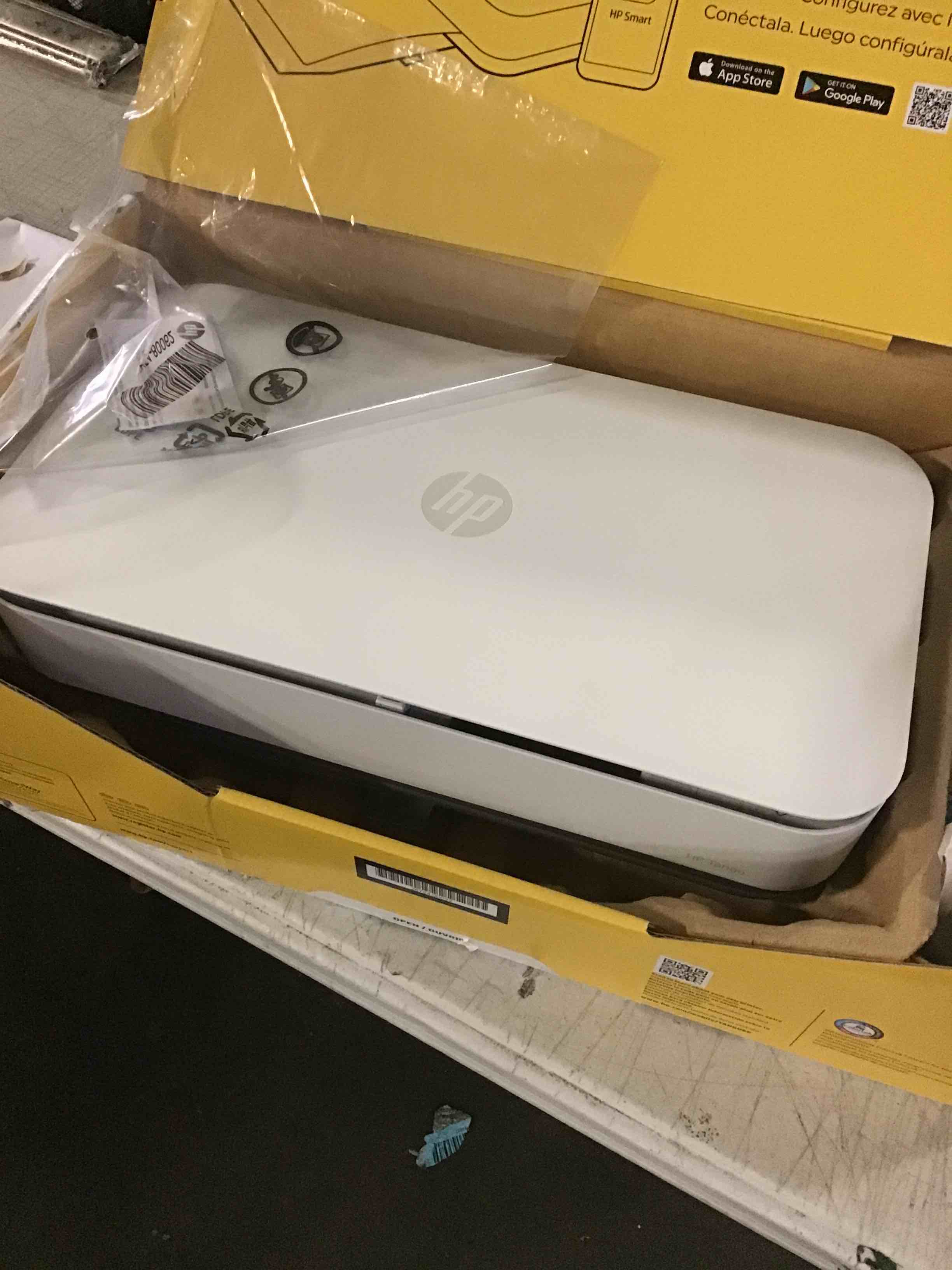 https://s3.amazonaws.com/lotting-images-prod/bidfta/GRN4917362_1695915131328.jpeg