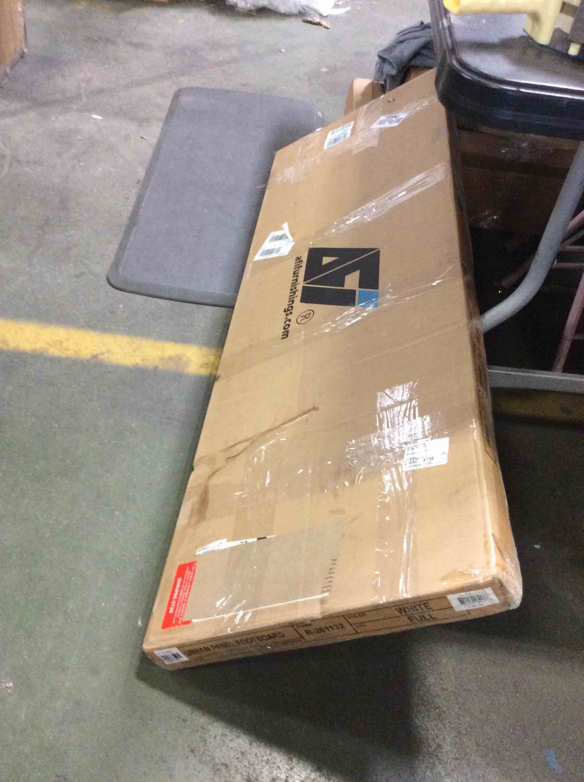 https://s3.amazonaws.com/lotting-images-prod/bidfta/GRN4918223_1695403924934.jpeg