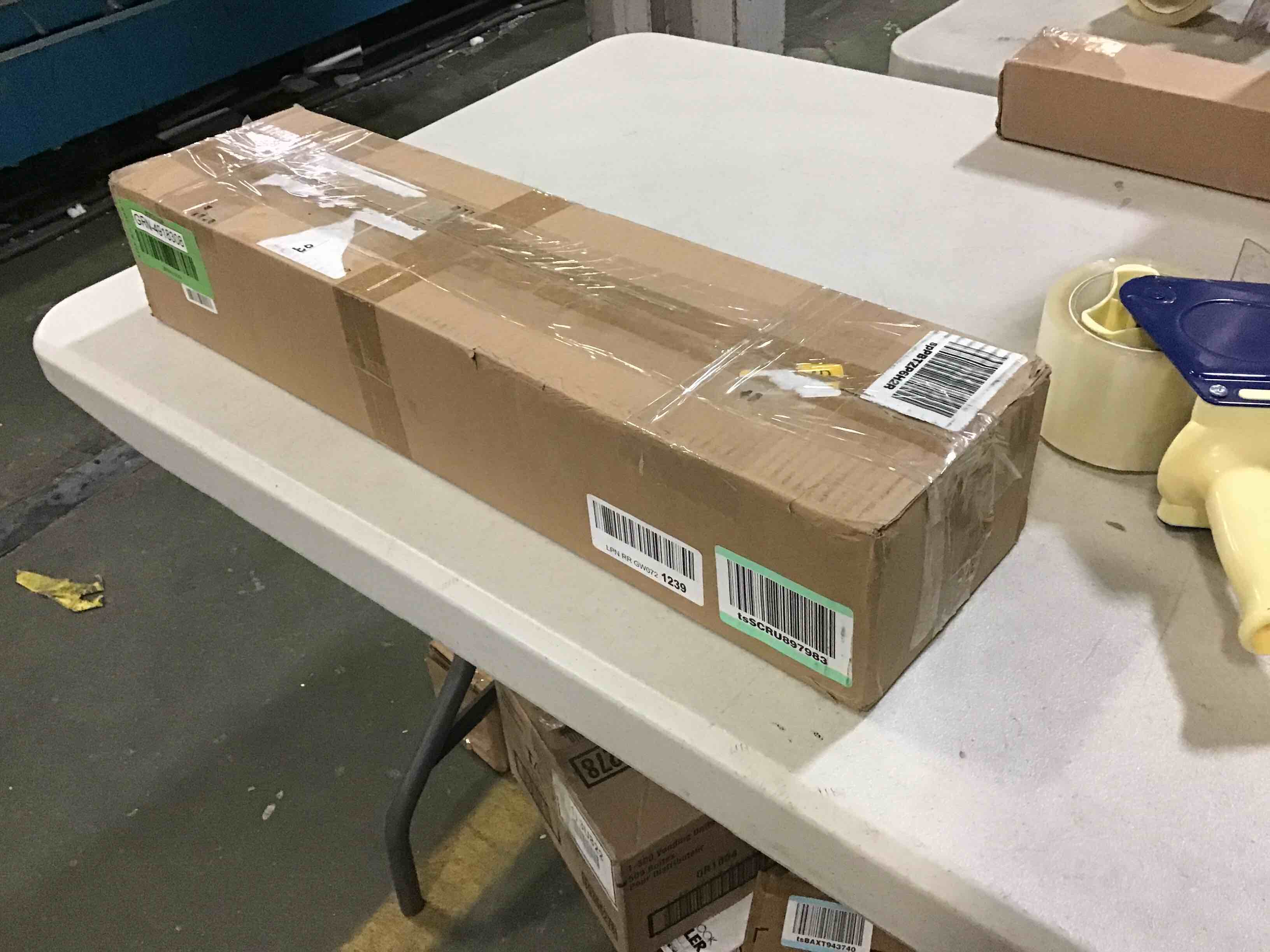 https://s3.amazonaws.com/lotting-images-prod/bidfta/GRN4918308_1695653736814.jpeg