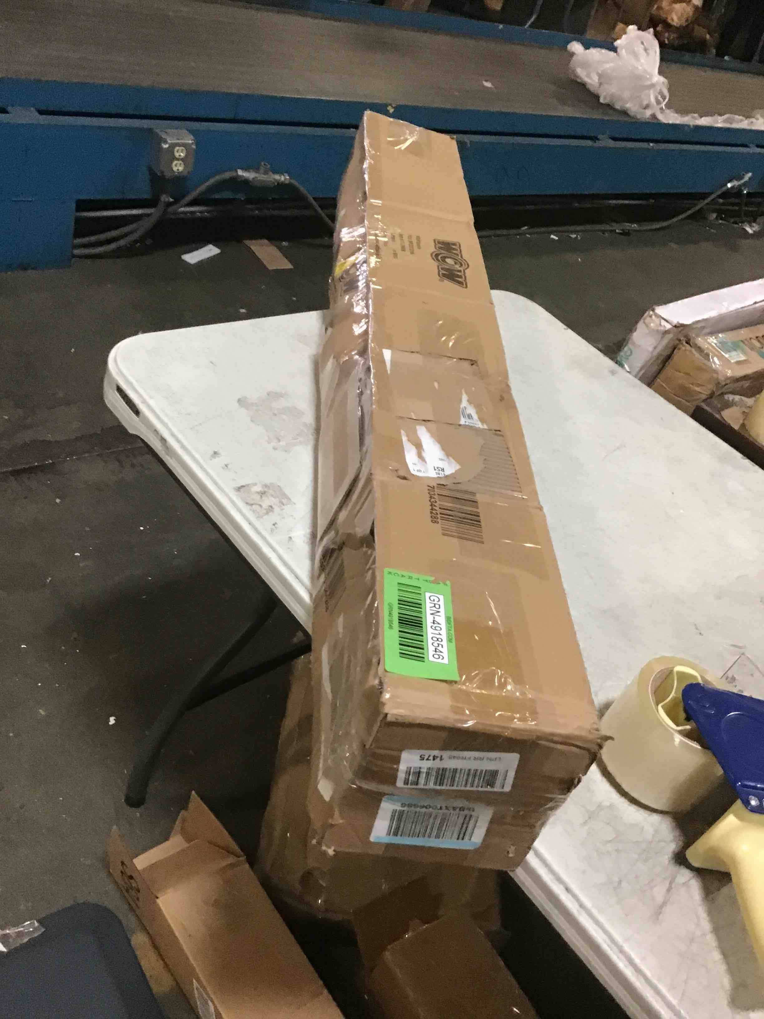 https://s3.amazonaws.com/lotting-images-prod/bidfta/GRN4918546_1695837381571.jpeg