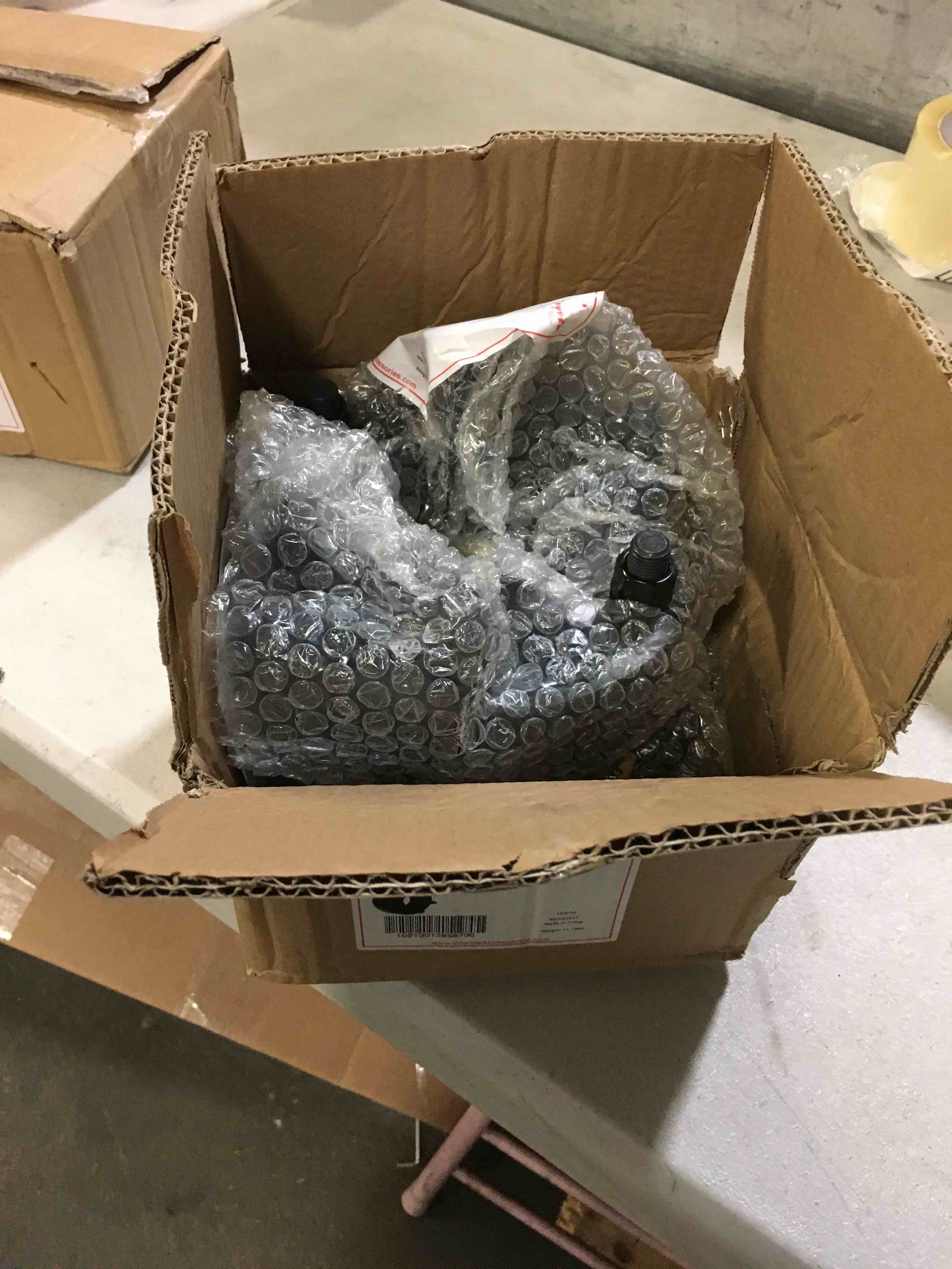 https://s3.amazonaws.com/lotting-images-prod/bidfta/GRN4918730_1695985974443.jpeg