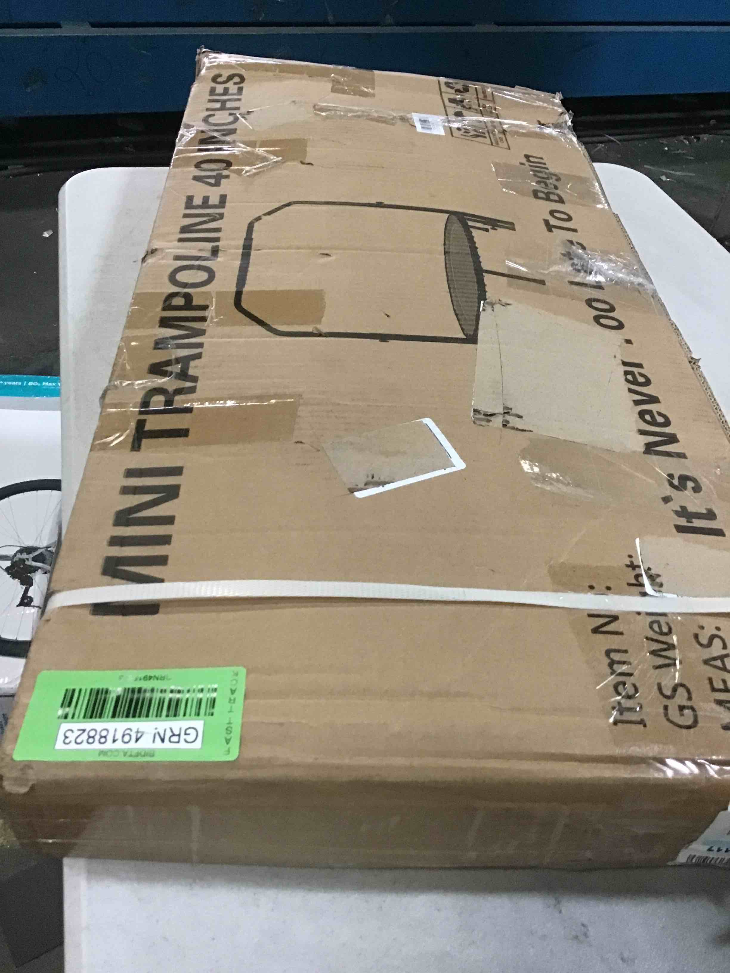 https://s3.amazonaws.com/lotting-images-prod/bidfta/GRN4918823_1696008474753.jpeg