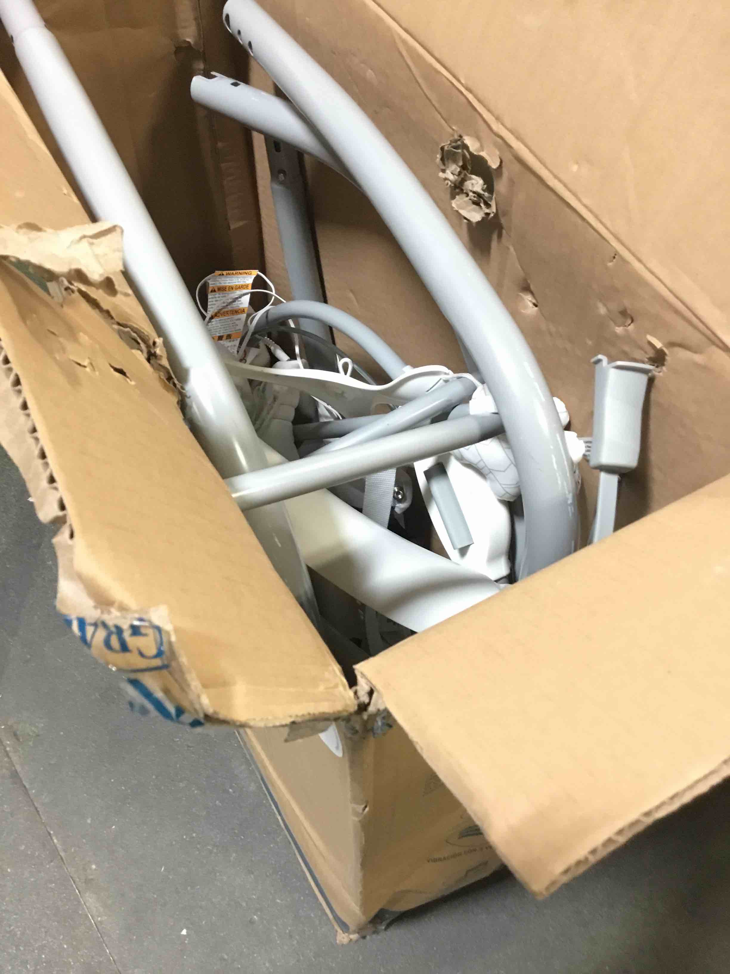 https://s3.amazonaws.com/lotting-images-prod/bidfta/GRN4918880_1696246143831.jpeg