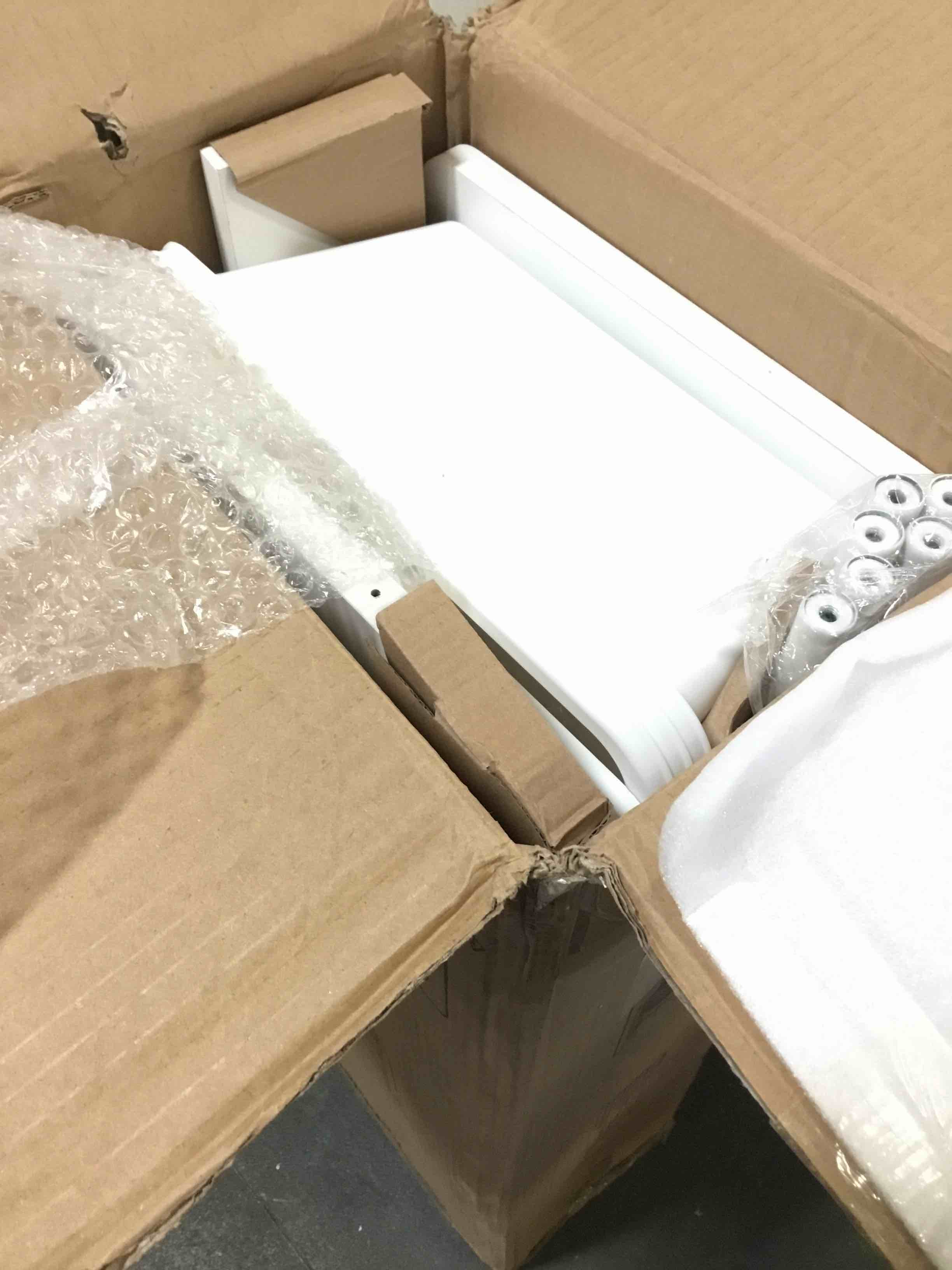 https://s3.amazonaws.com/lotting-images-prod/bidfta/GRN4918908_1696253057428.jpeg