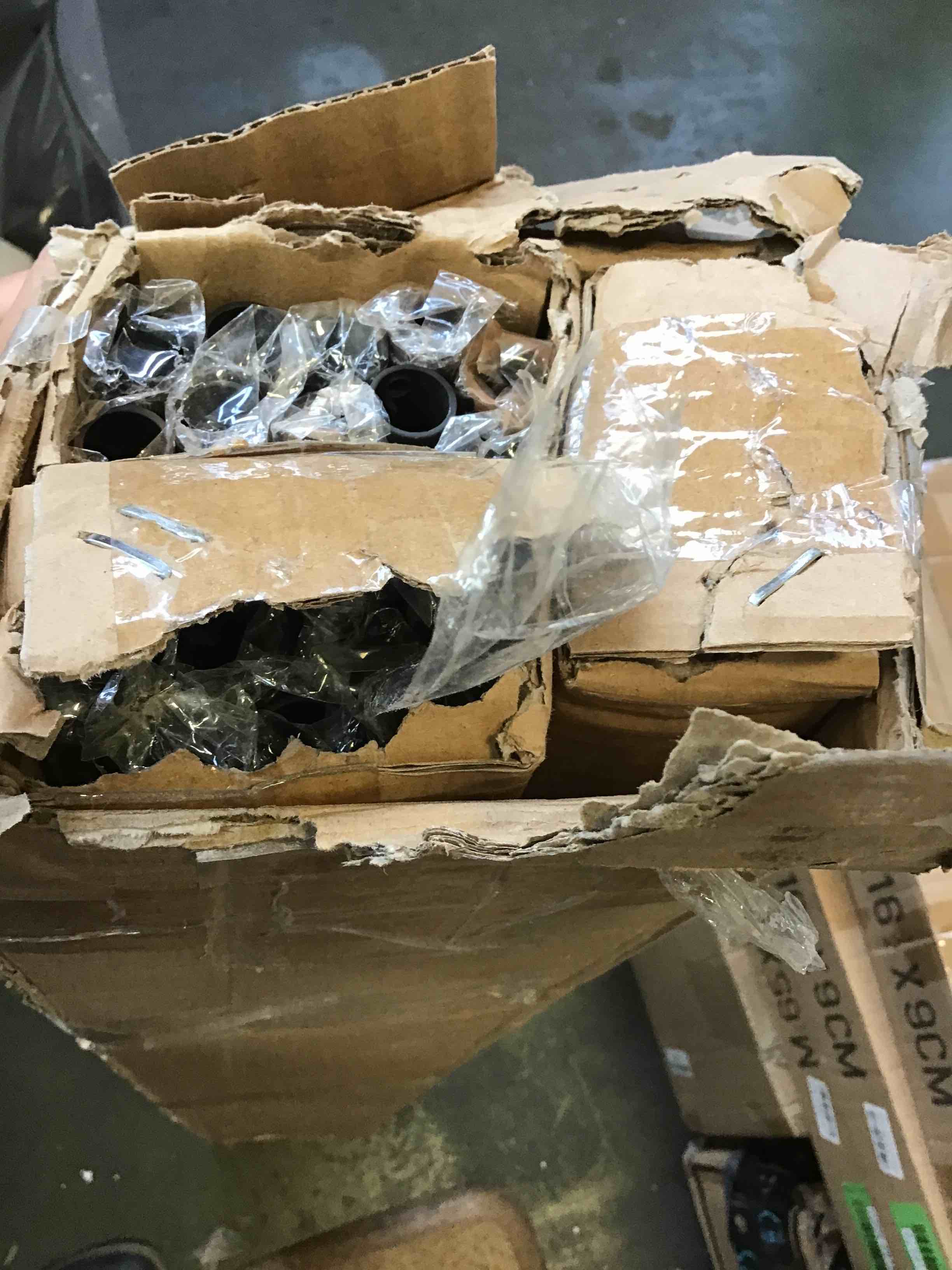 https://s3.amazonaws.com/lotting-images-prod/bidfta/GRN4918985_1695149123423.jpeg
