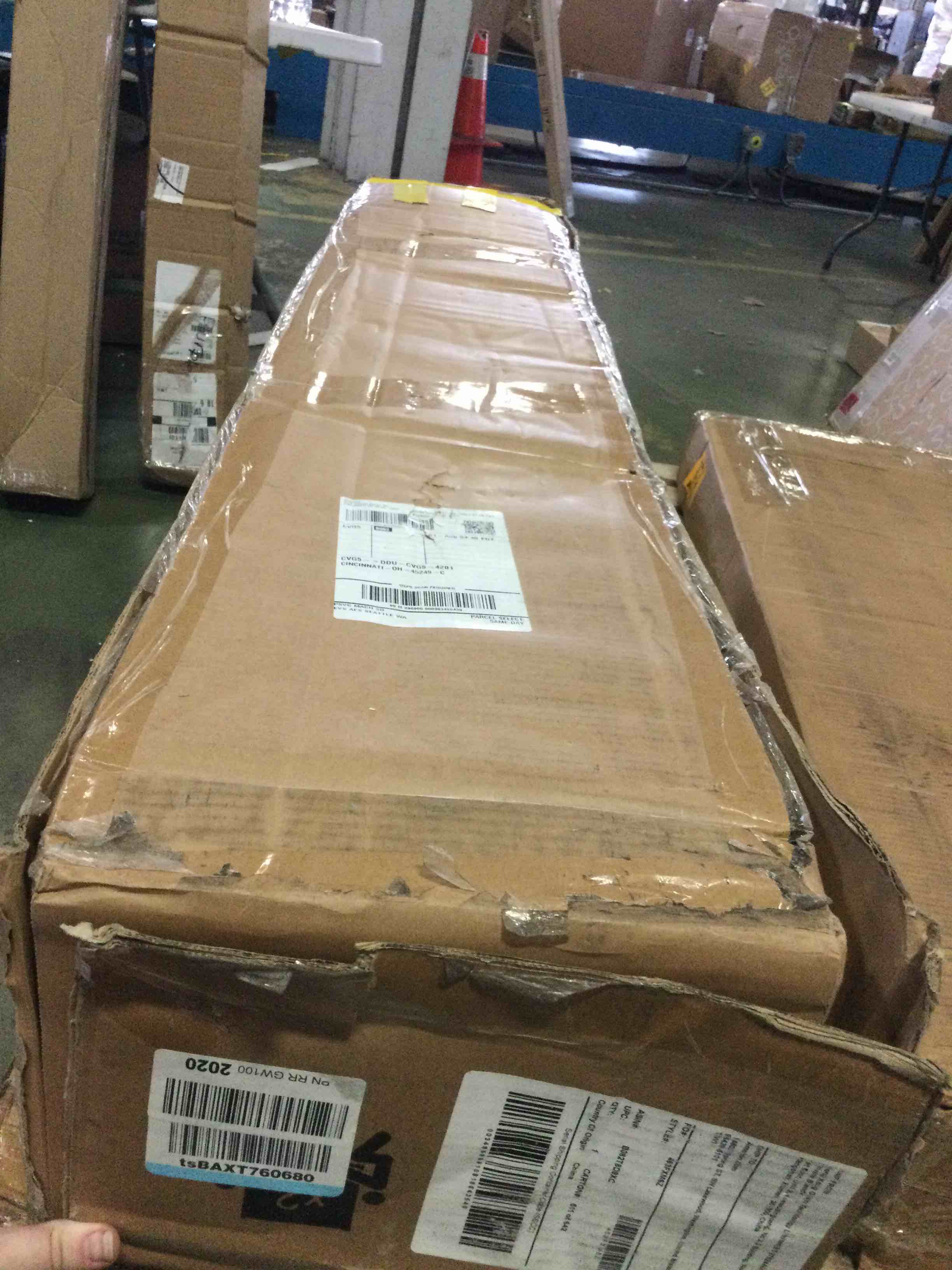 https://s3.amazonaws.com/lotting-images-prod/bidfta/GRN4921955_1694710438750.jpeg