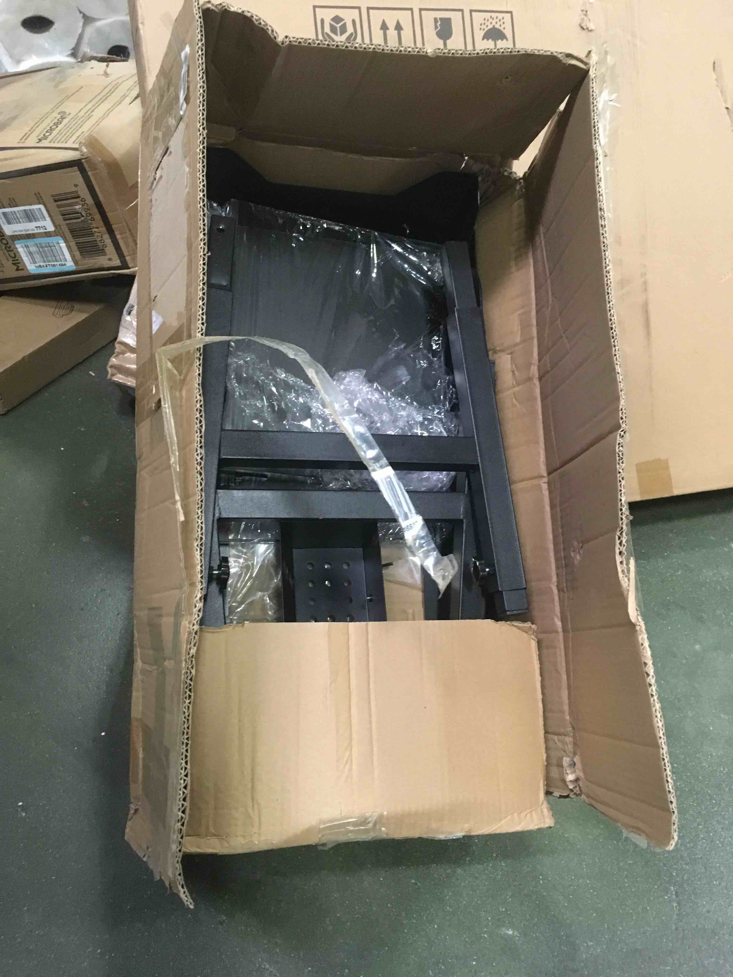 https://s3.amazonaws.com/lotting-images-prod/bidfta/GRN4923671_1694782044538.jpeg