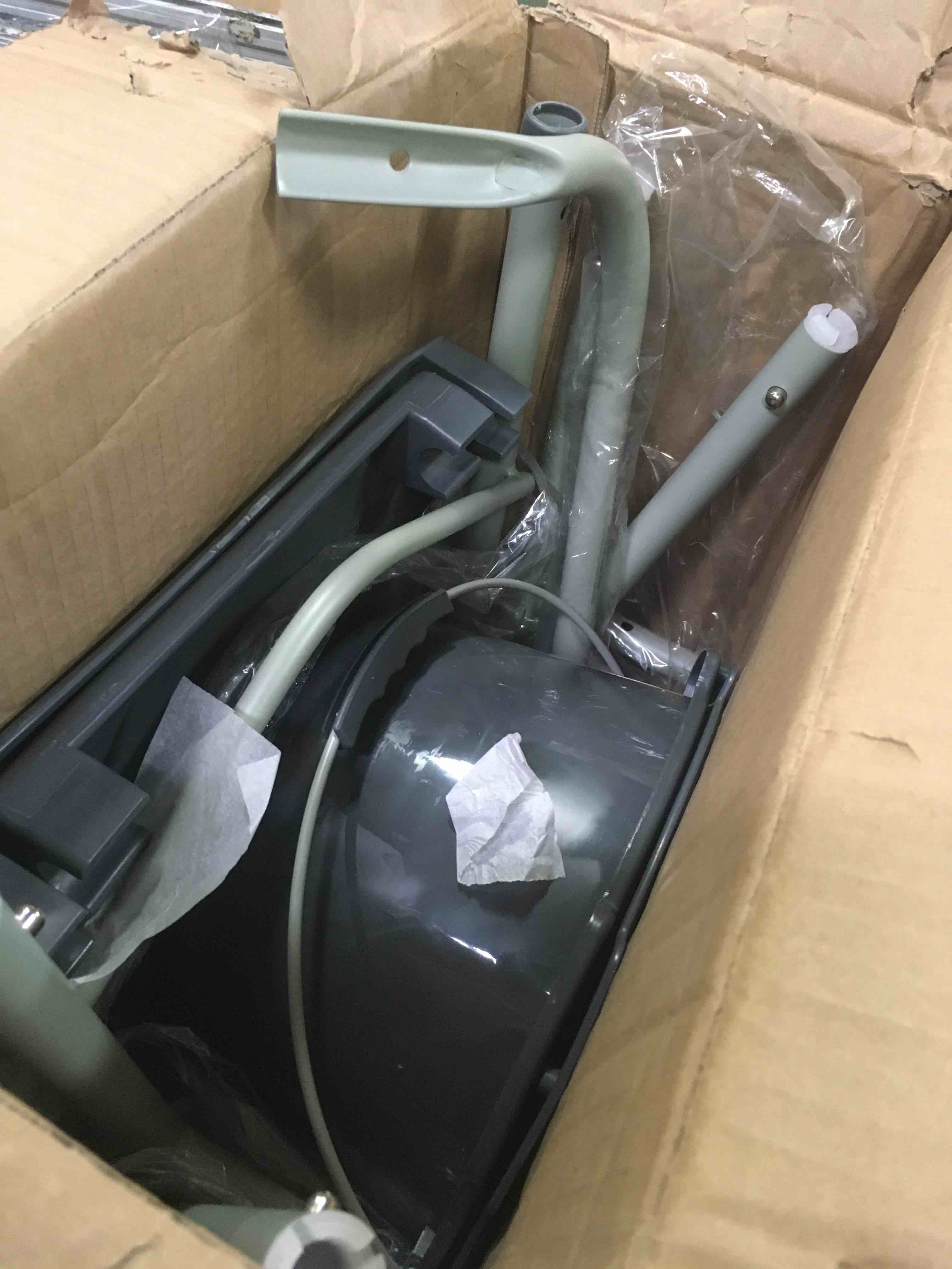https://s3.amazonaws.com/lotting-images-prod/bidfta/GRN4923676_1694783439221.jpeg