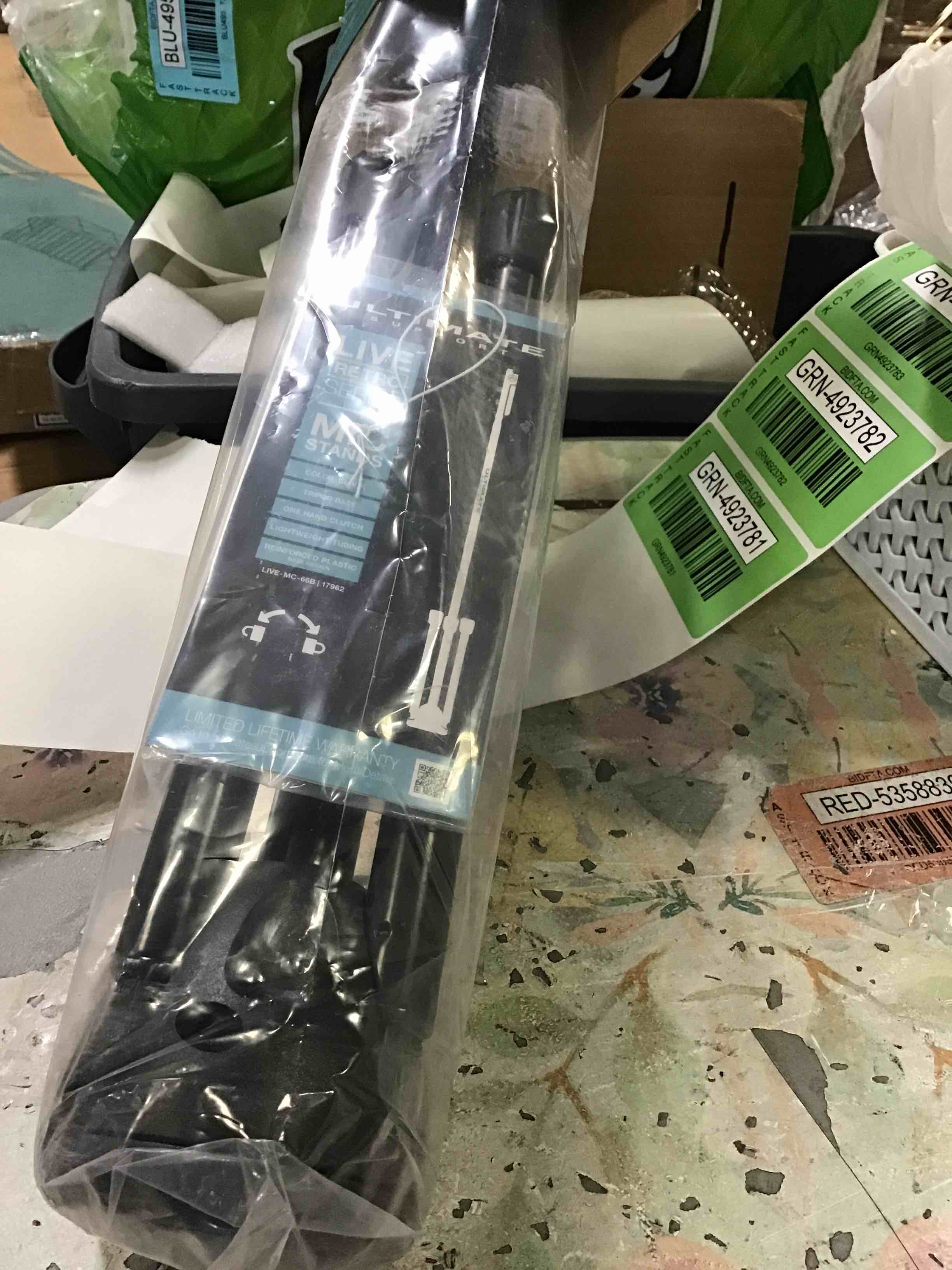 https://s3.amazonaws.com/lotting-images-prod/bidfta/GRN4923780_1694800938142.jpeg