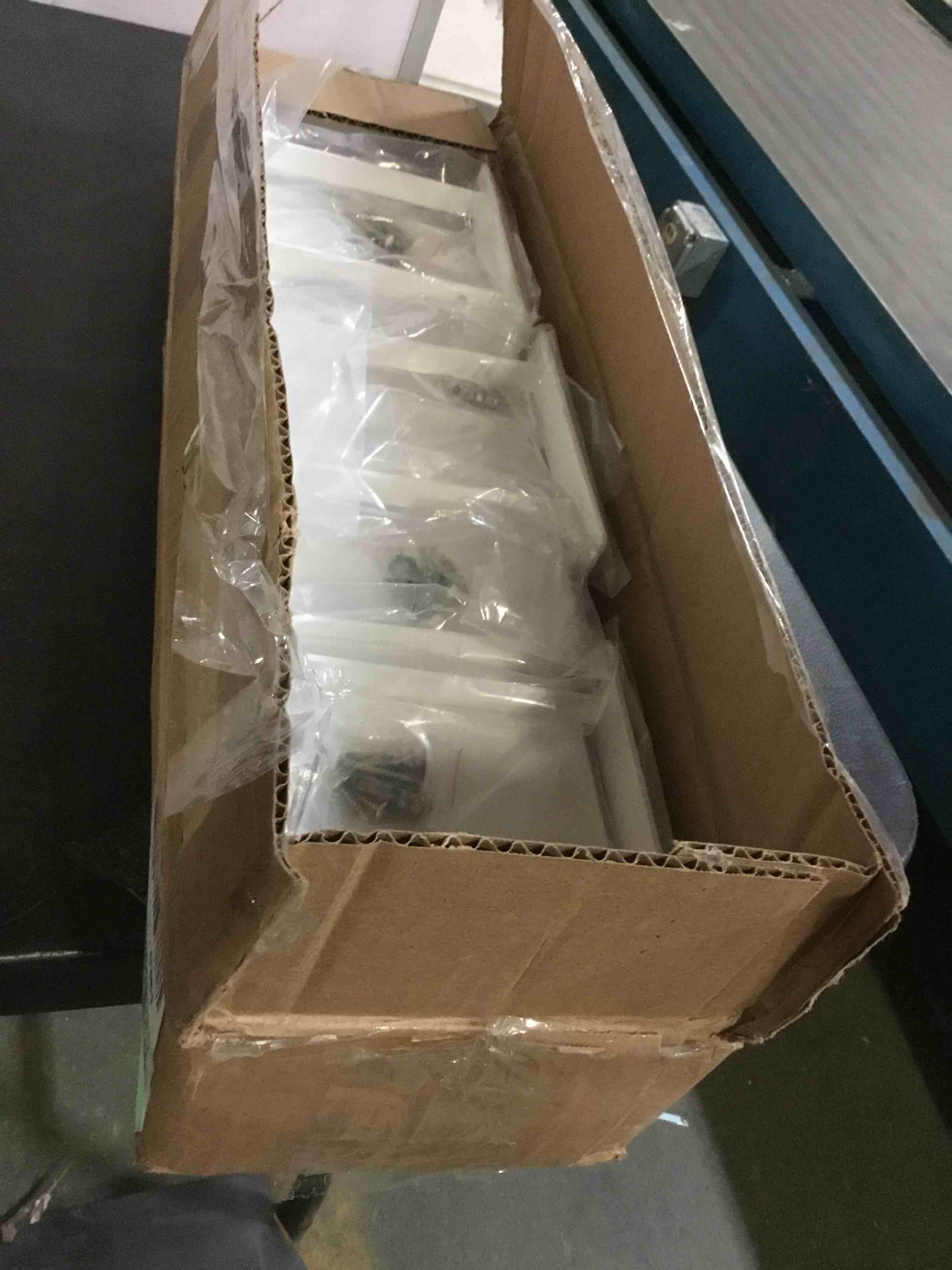 https://s3.amazonaws.com/lotting-images-prod/bidfta/GRN4923822_1694862471729.jpeg