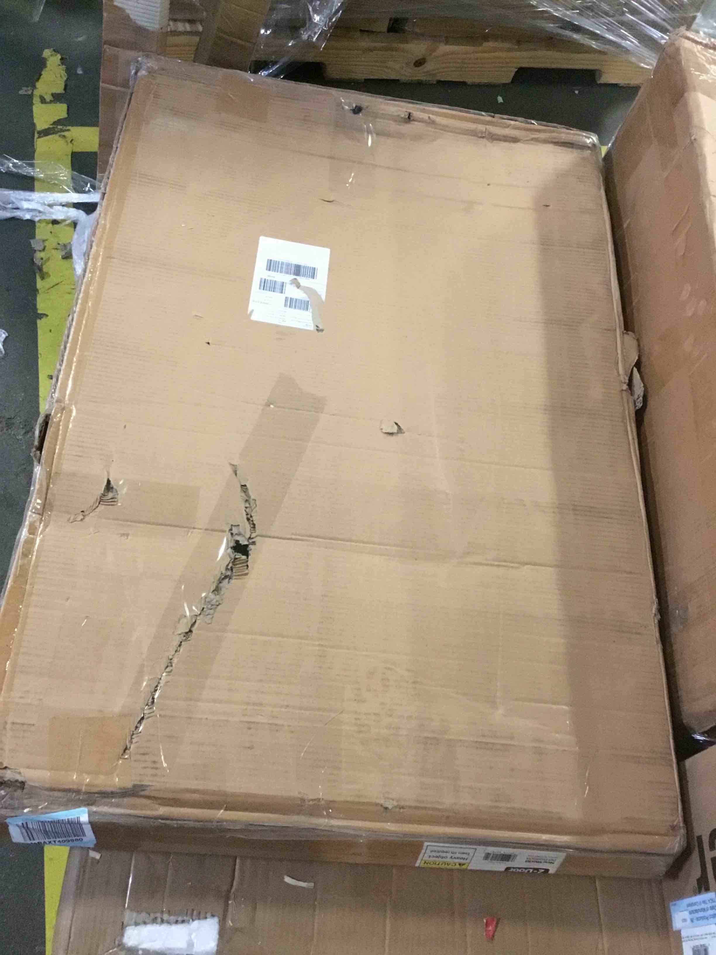 https://s3.amazonaws.com/lotting-images-prod/bidfta/GRN4923830_1694863543984.jpeg