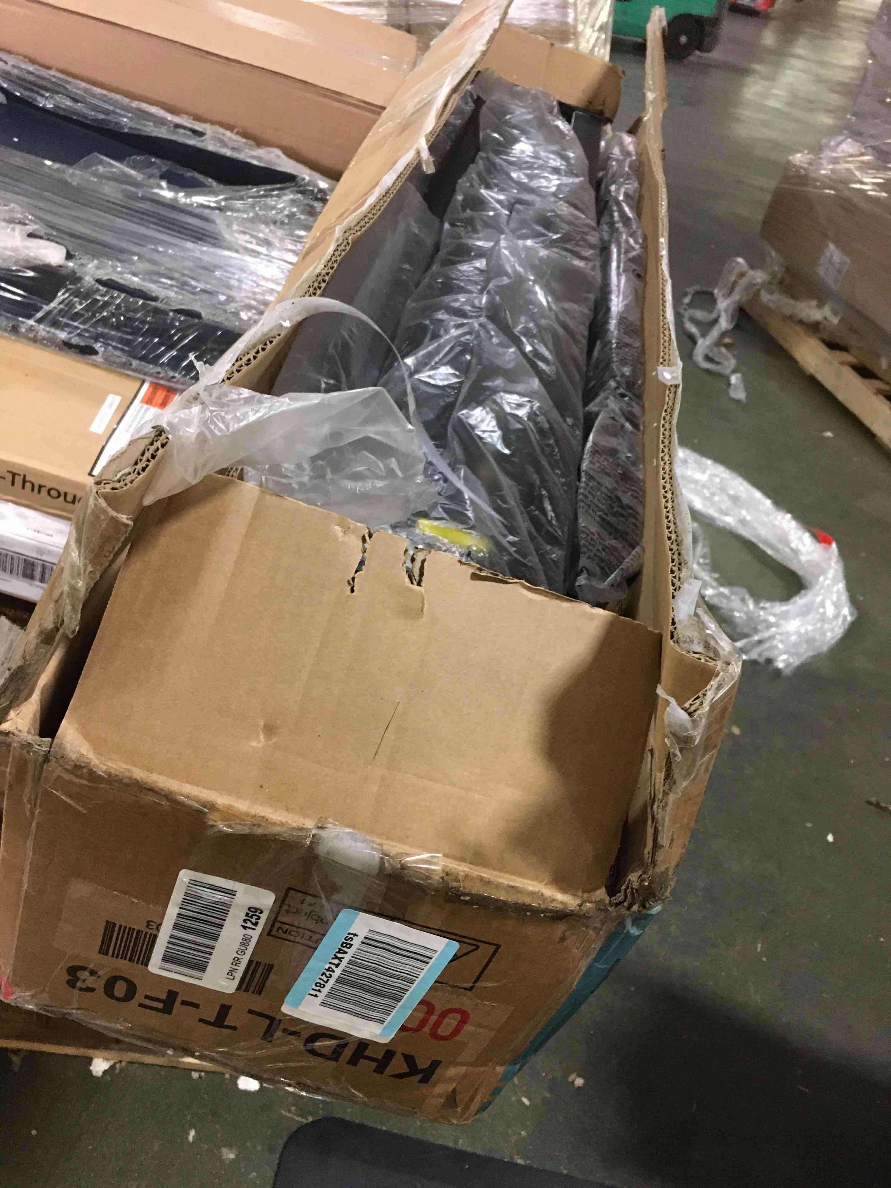 https://s3.amazonaws.com/lotting-images-prod/bidfta/GRN4924793_1695664031580.jpeg