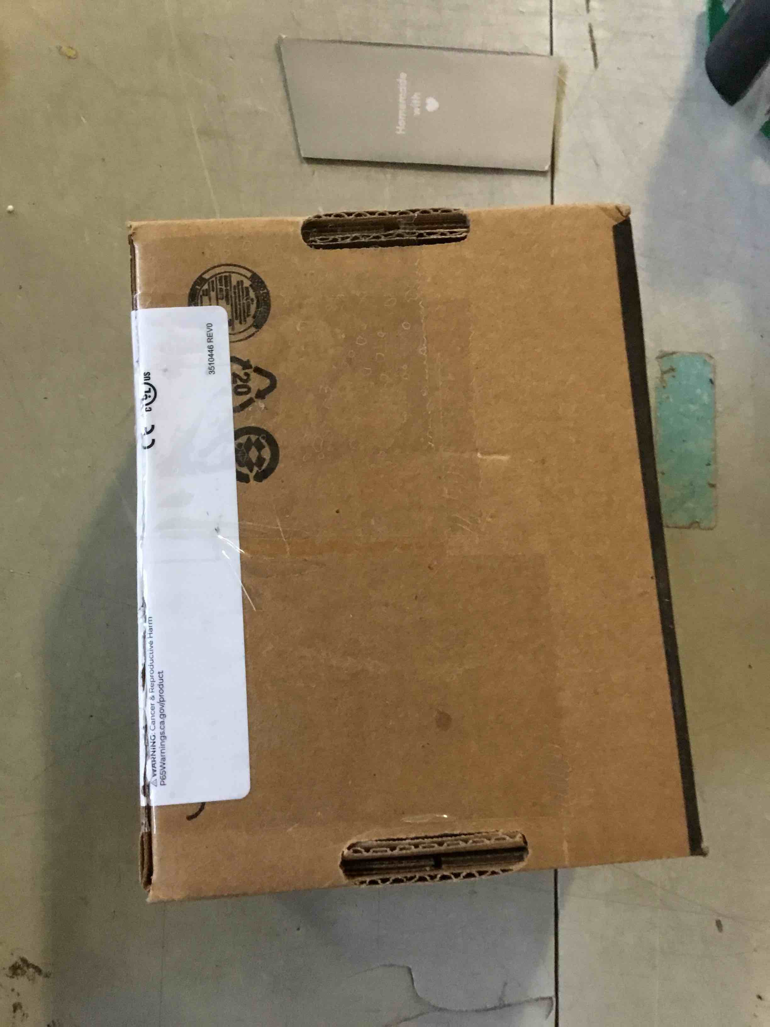 https://s3.amazonaws.com/lotting-images-prod/bidfta/GRN4926474_1694779683786.jpeg