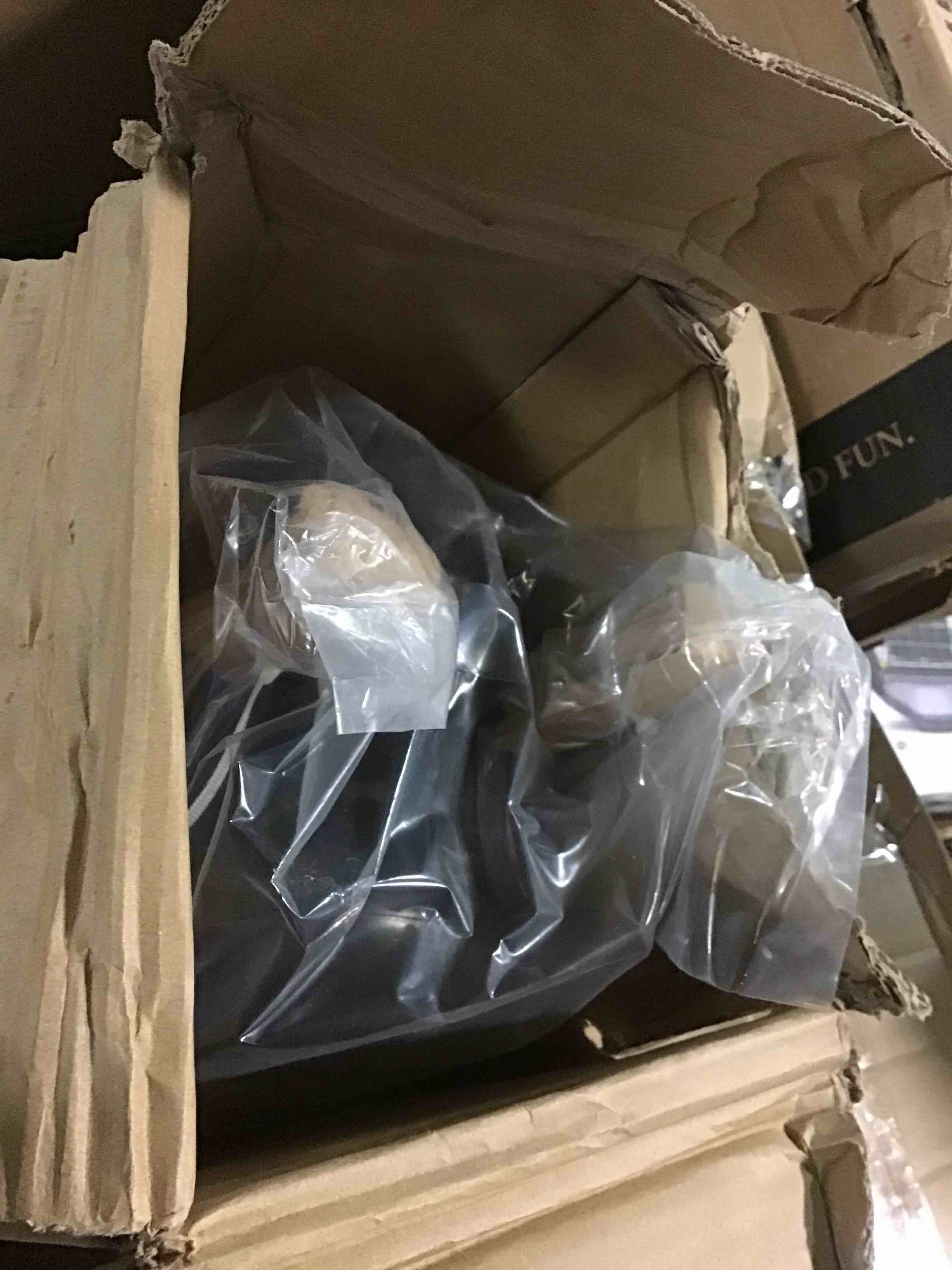 https://s3.amazonaws.com/lotting-images-prod/bidfta/GRN4926977_1695121846246.jpeg