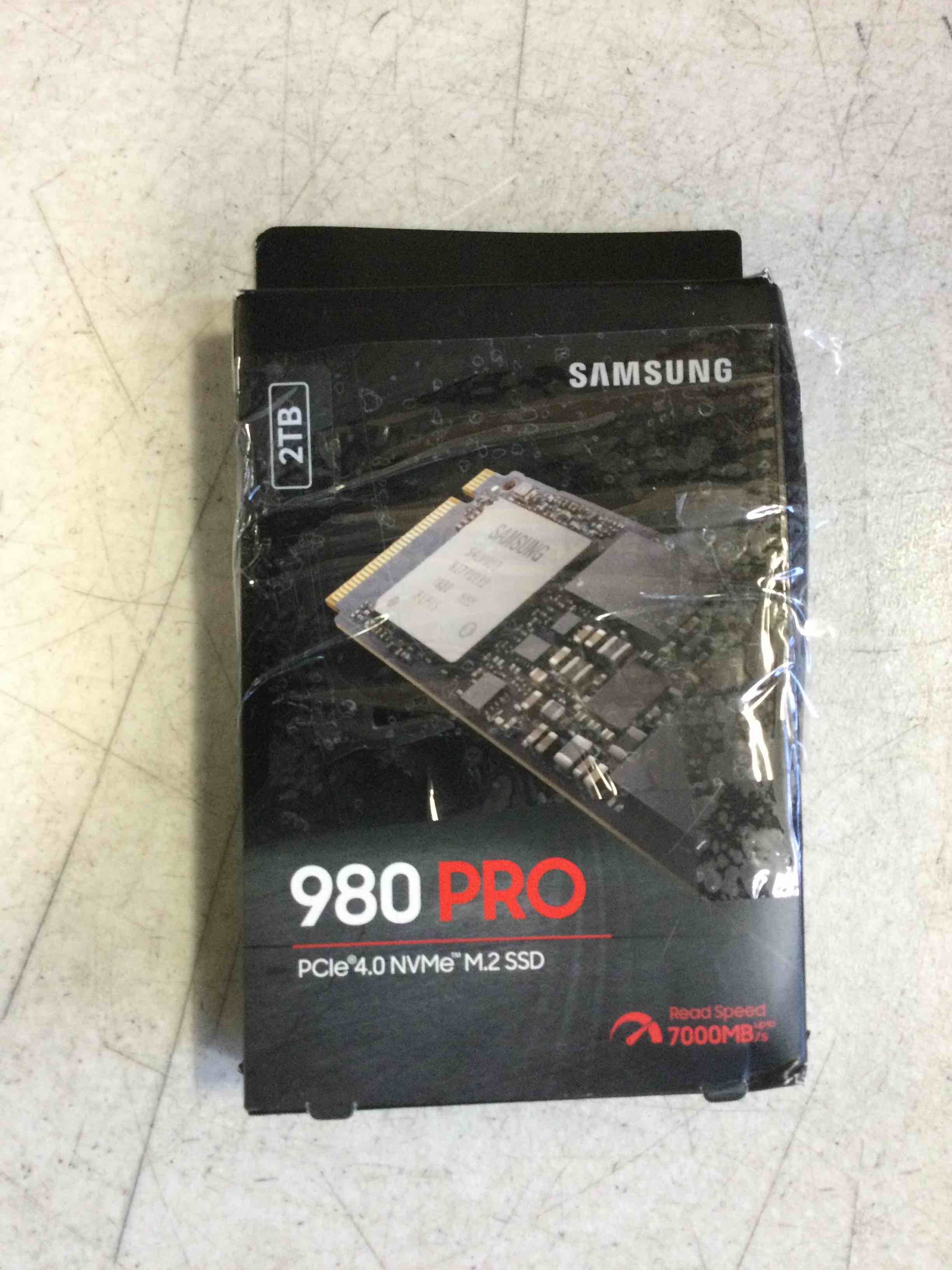https://s3.amazonaws.com/lotting-images-prod/bidfta/GRN4940013_1702568593252.jpeg