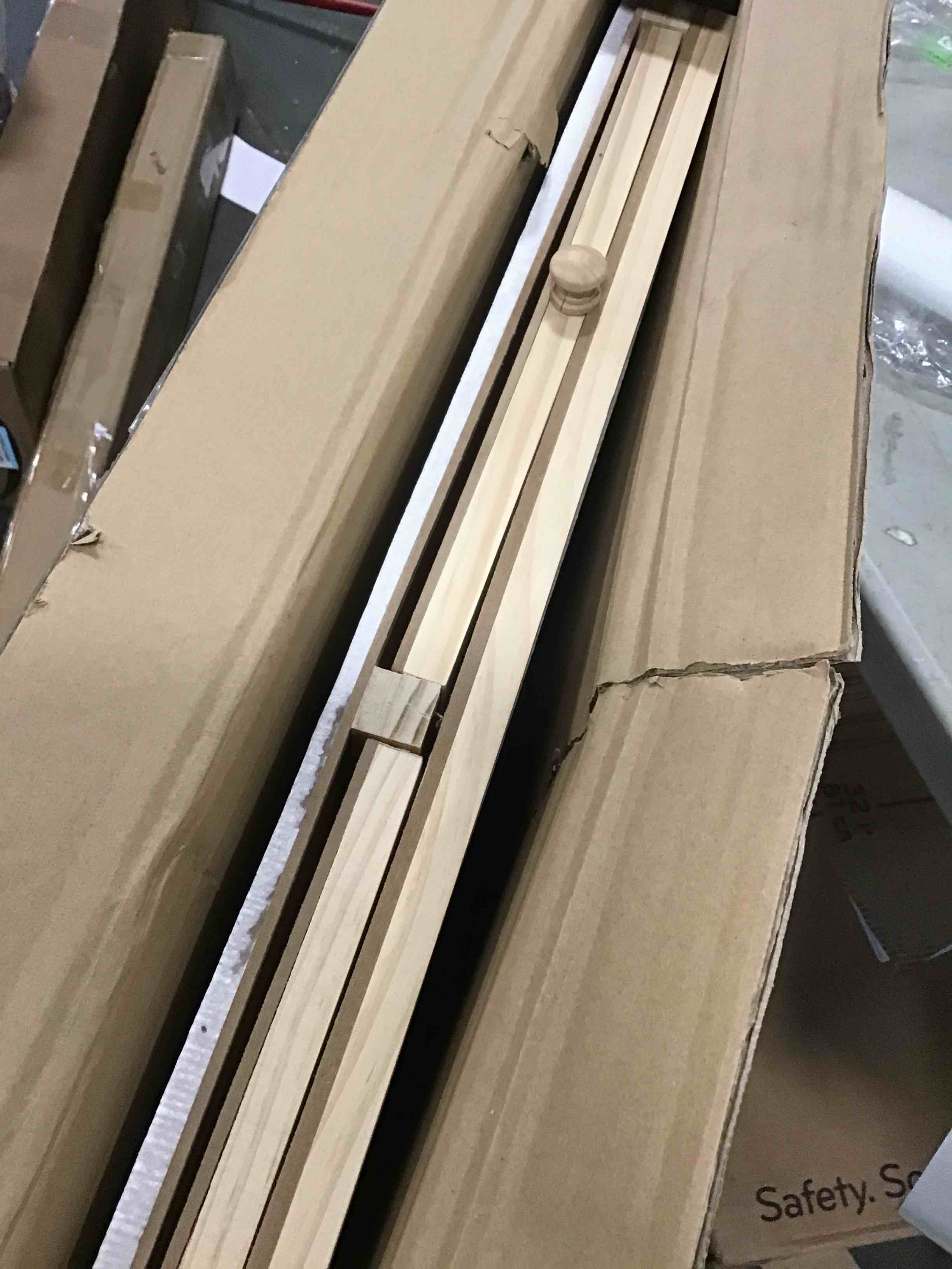 https://s3.amazonaws.com/lotting-images-prod/bidfta/GRN4940663_1703956566547.jpeg