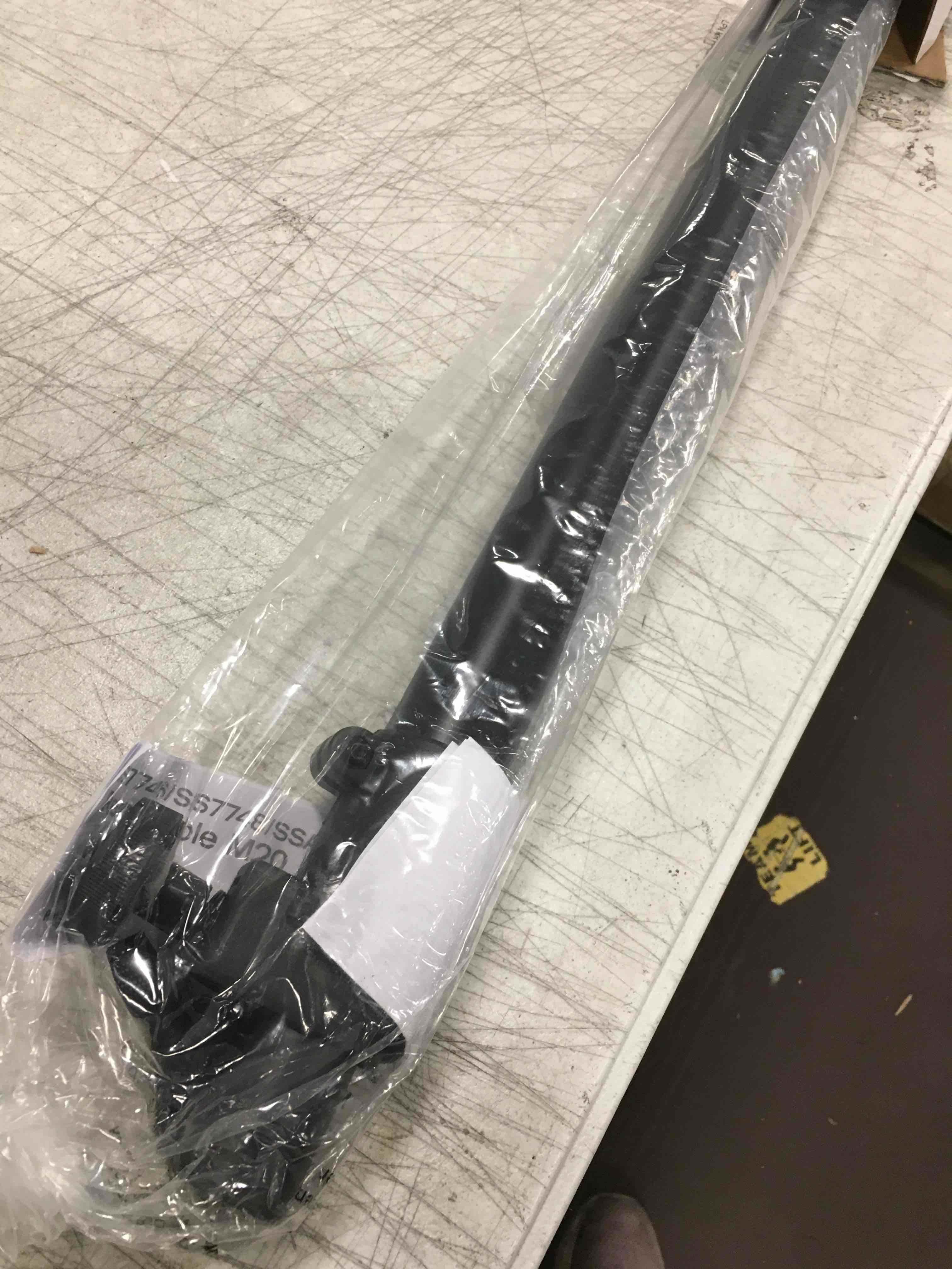 https://s3.amazonaws.com/lotting-images-prod/bidfta/GRN4940848_1704229728949.jpeg