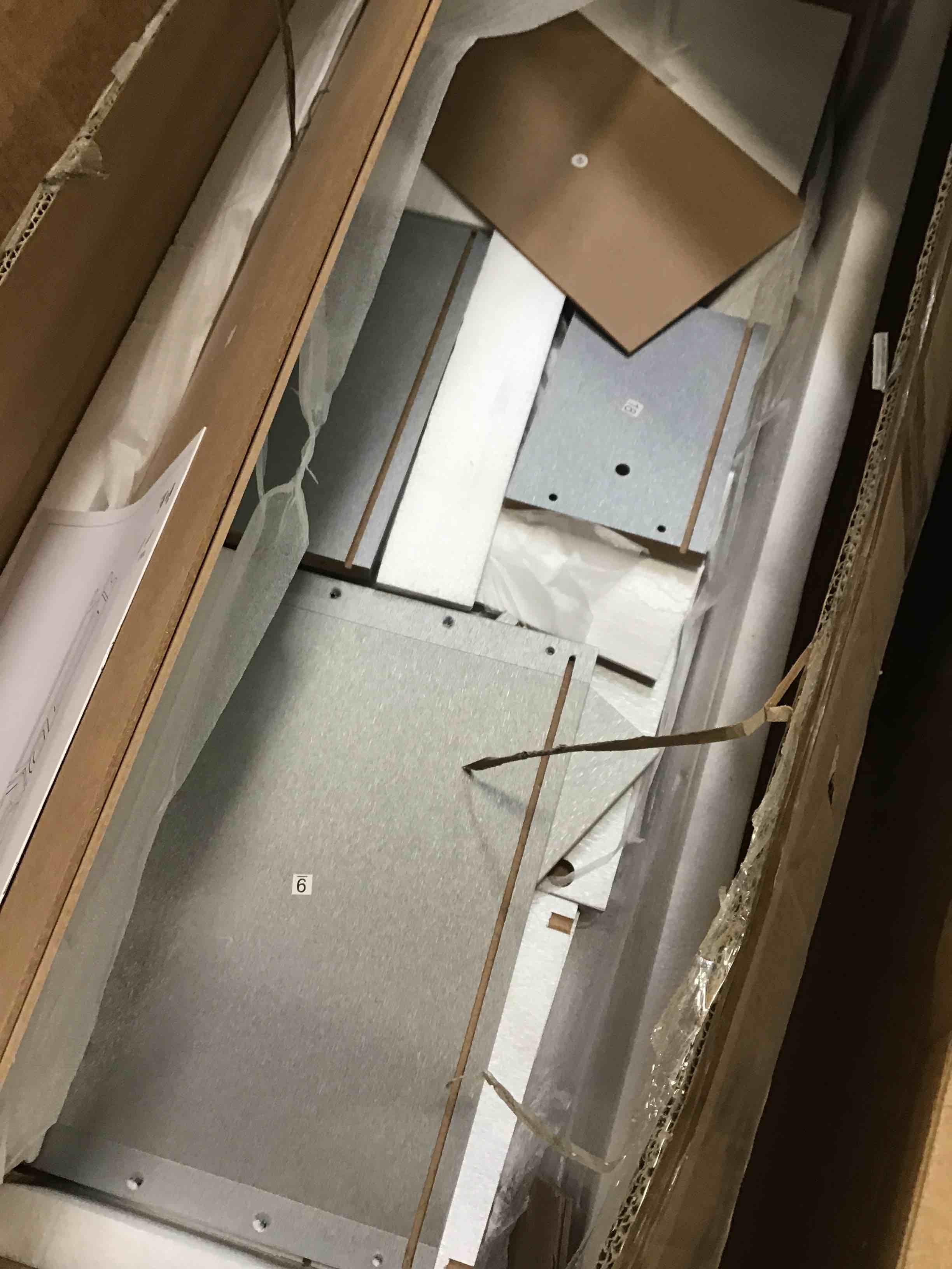 https://s3.amazonaws.com/lotting-images-prod/bidfta/GRN4940970_1704387883859.jpeg