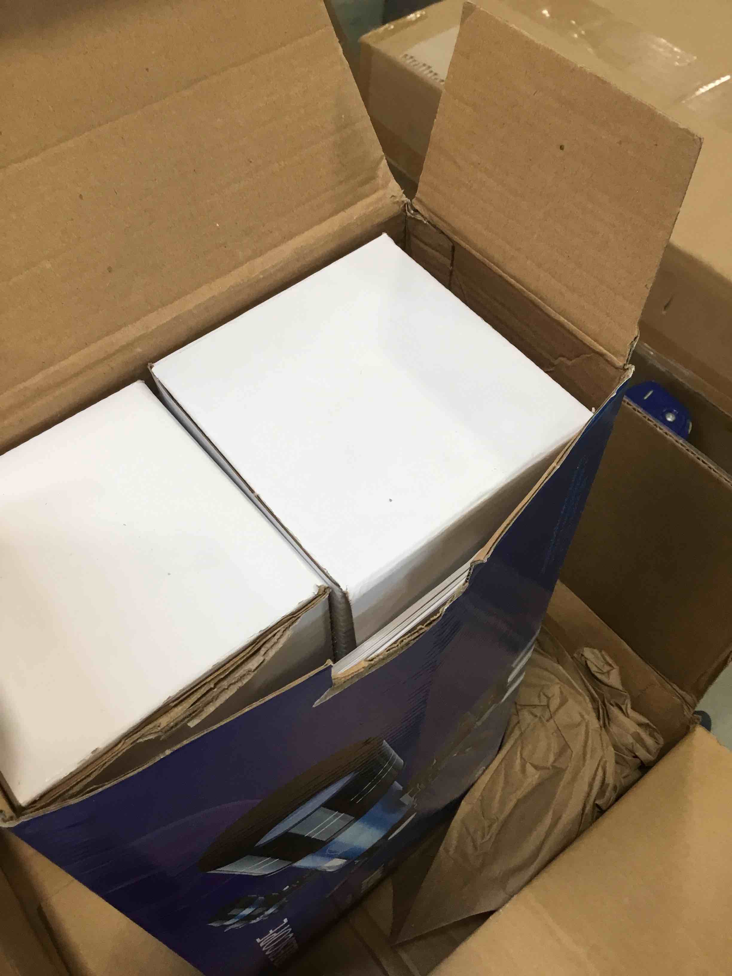 https://s3.amazonaws.com/lotting-images-prod/bidfta/GRN4941106_1704475539349.jpeg