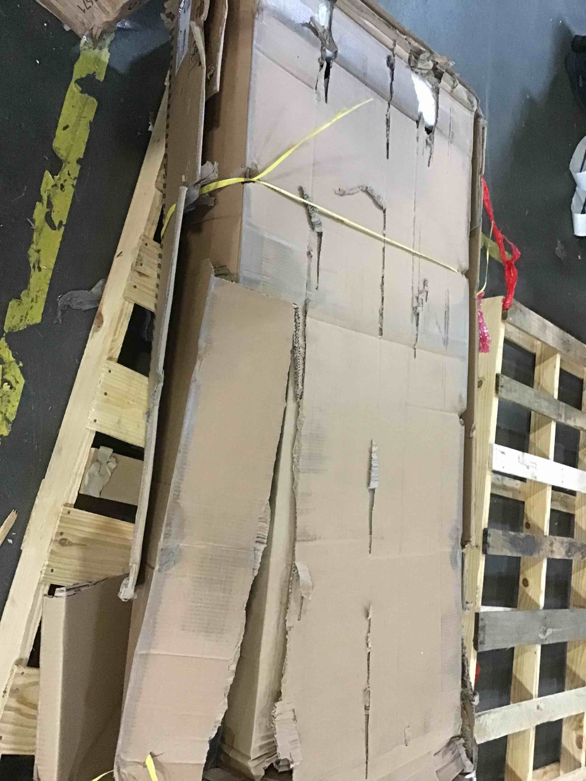 https://s3.amazonaws.com/lotting-images-prod/bidfta/GRN4942833_1702910575953.jpeg