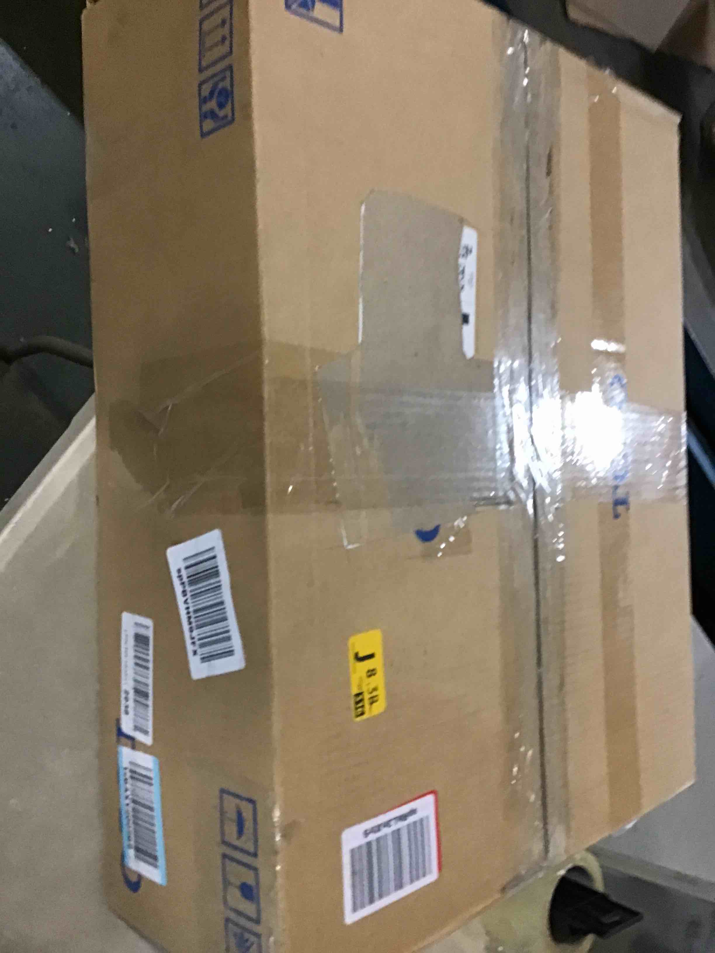 https://s3.amazonaws.com/lotting-images-prod/bidfta/GRN4943329_1702992733064.jpeg