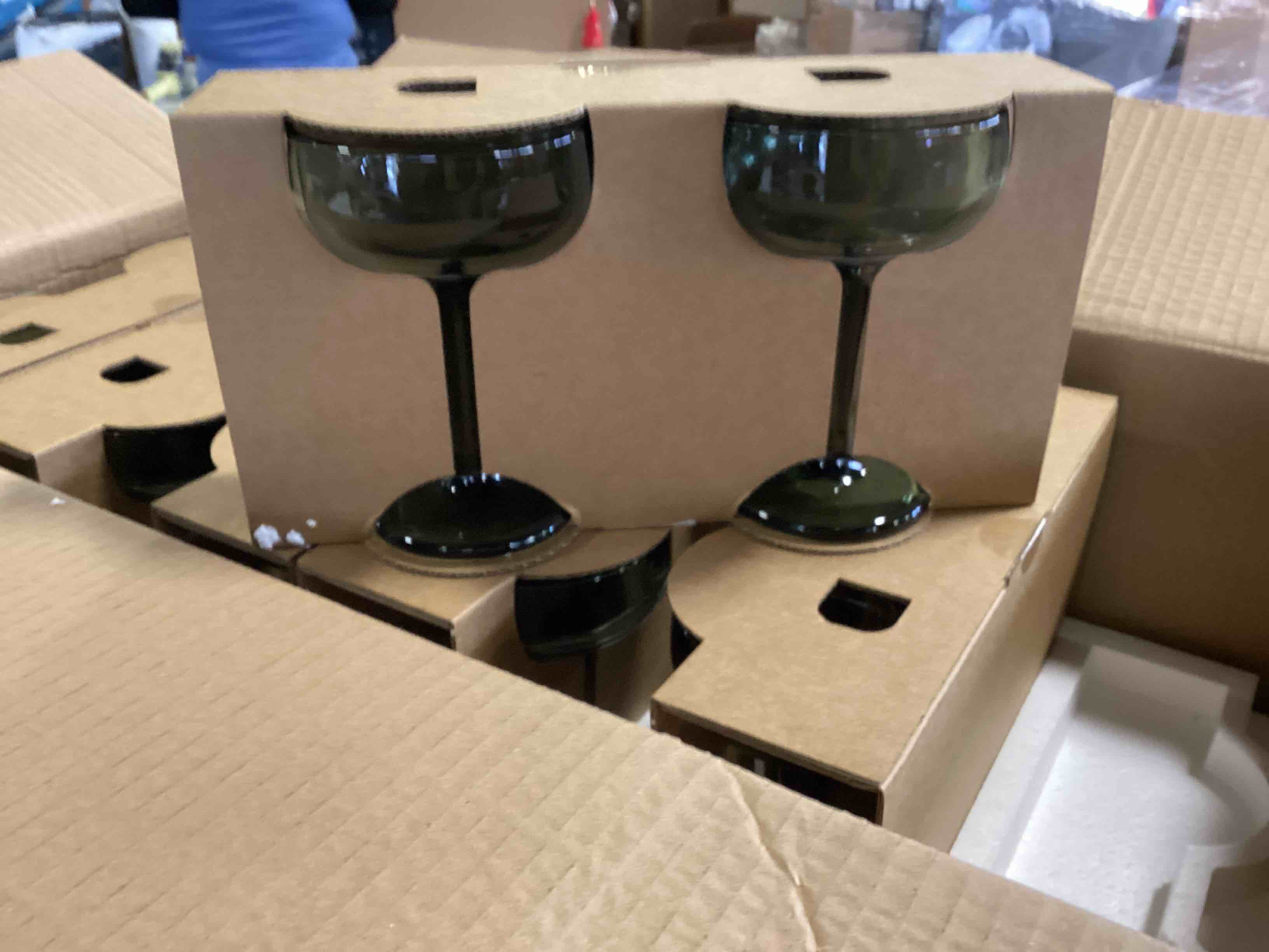 https://s3.amazonaws.com/lotting-images-prod/bidfta/GRN4945059_1703616693729.jpeg