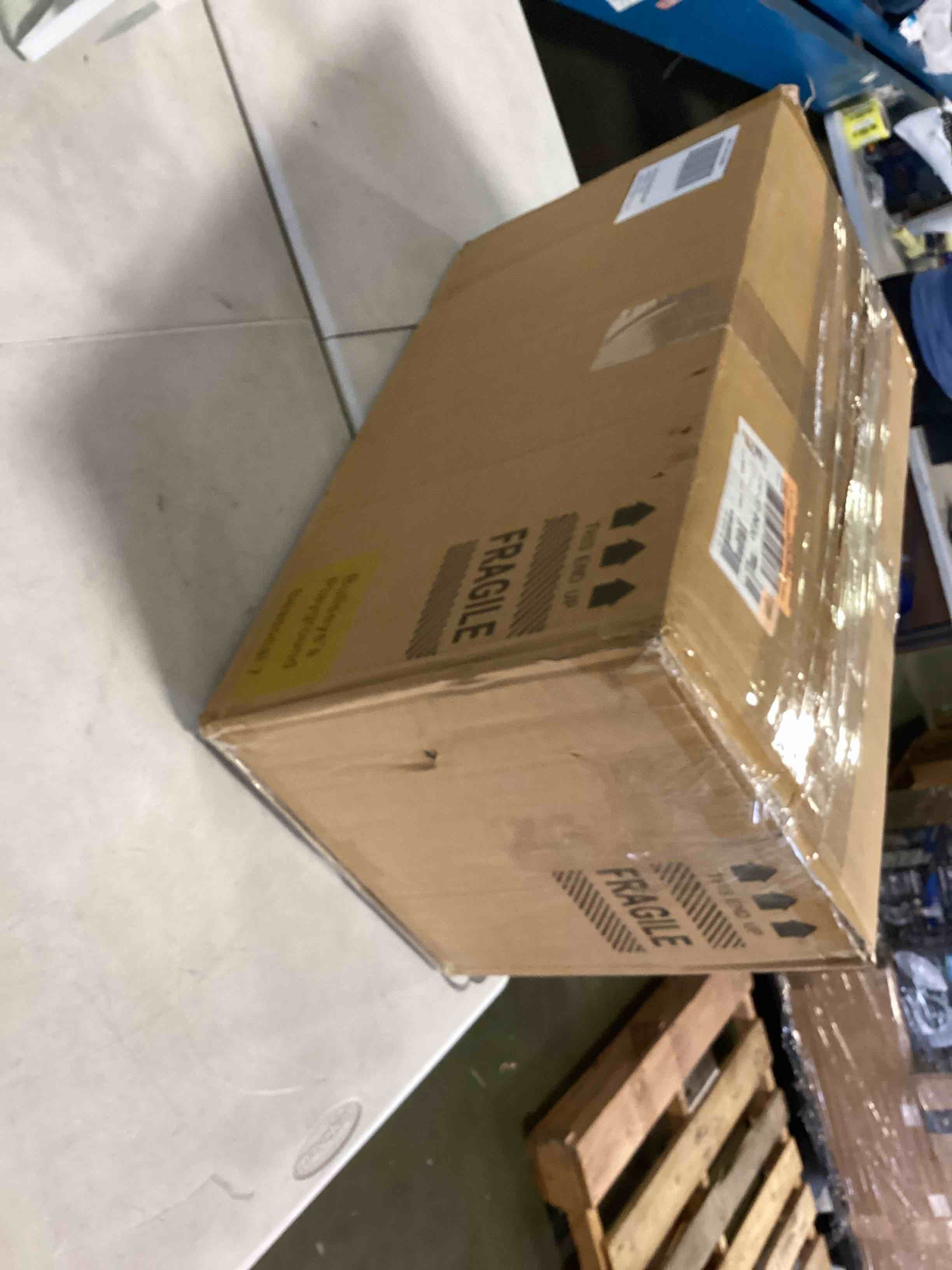 https://s3.amazonaws.com/lotting-images-prod/bidfta/GRN4945059_1703616832361.jpeg
