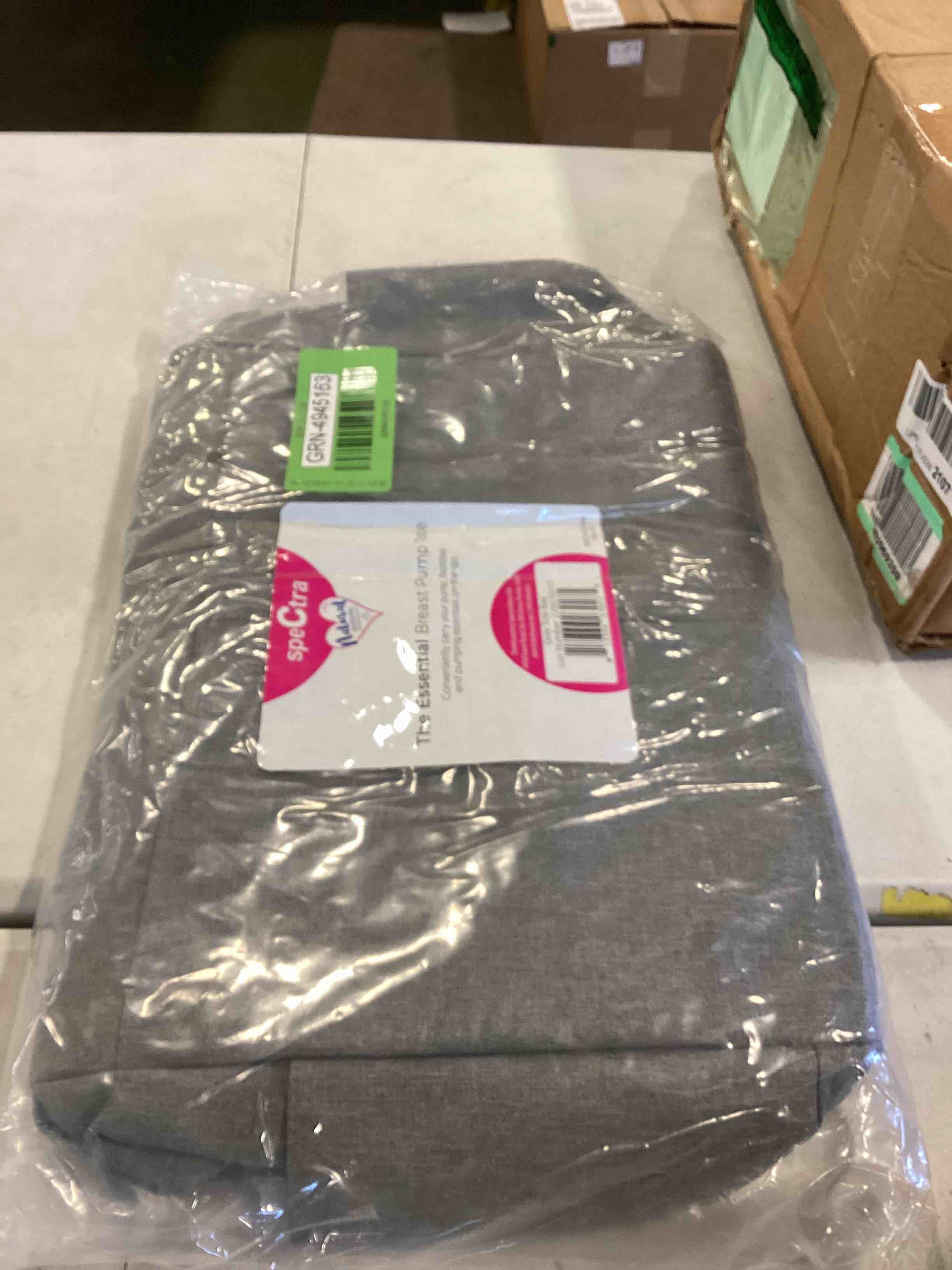 https://s3.amazonaws.com/lotting-images-prod/bidfta/GRN4945163_1703692353979.jpeg