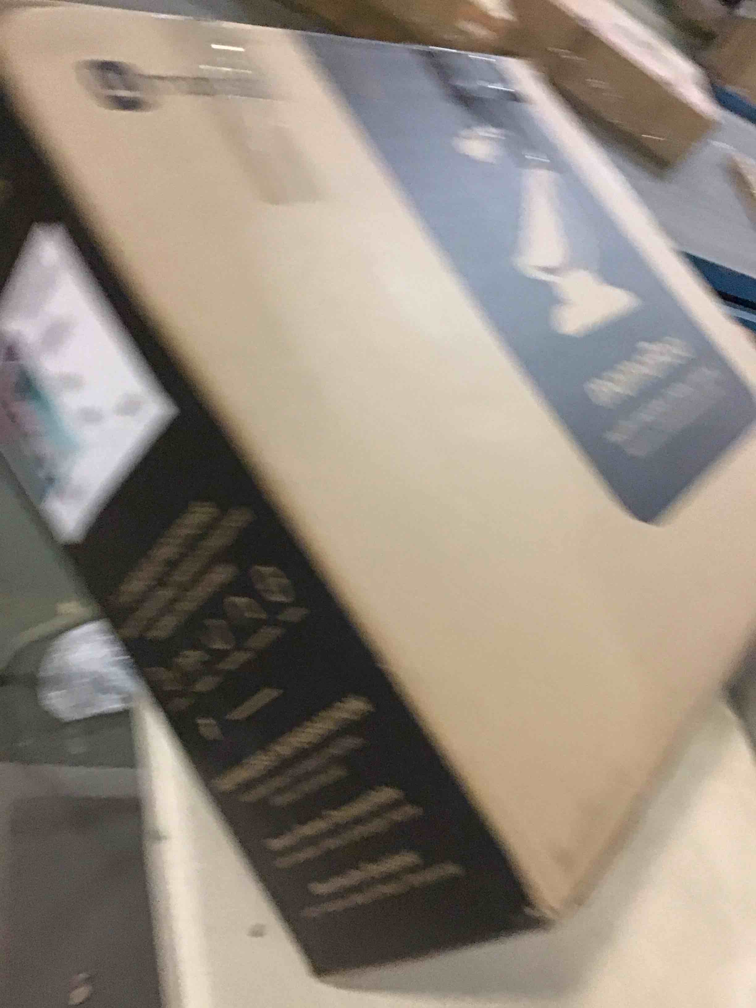 https://s3.amazonaws.com/lotting-images-prod/bidfta/GRN4946726_1702910325017.jpeg